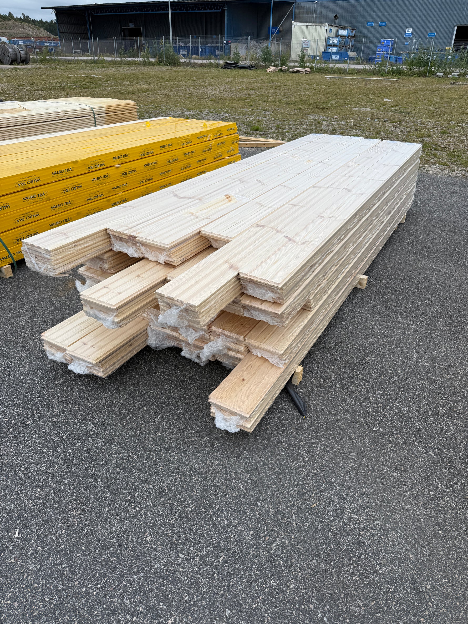 Parti Furugolv Borstad Ljusgrå Ekonomi 25x160 mm – 56,64 m²