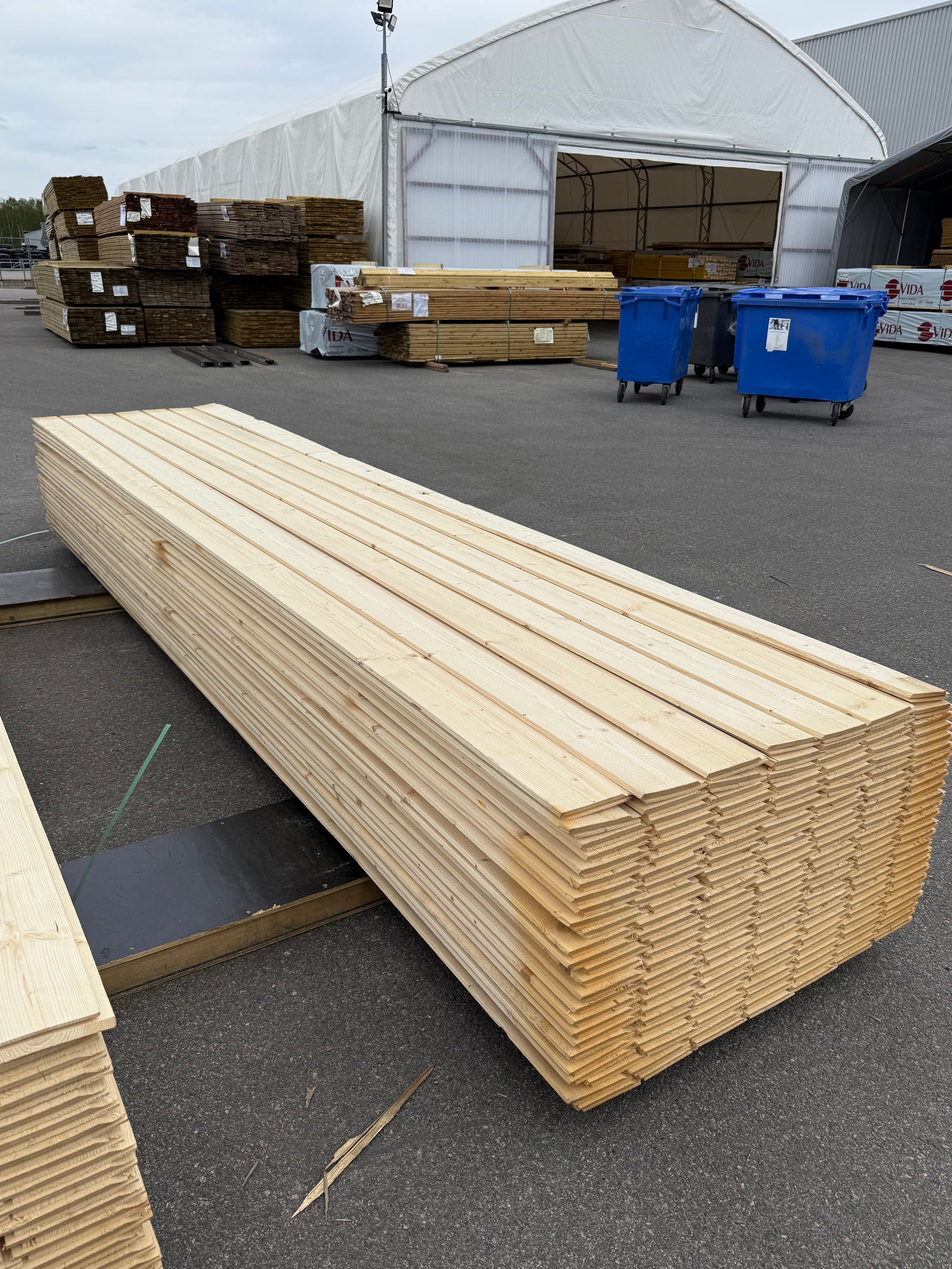 Paket Ytterpanel Enkelfas Fals 22x145mm 4.20m- 175st (Obehandlade)