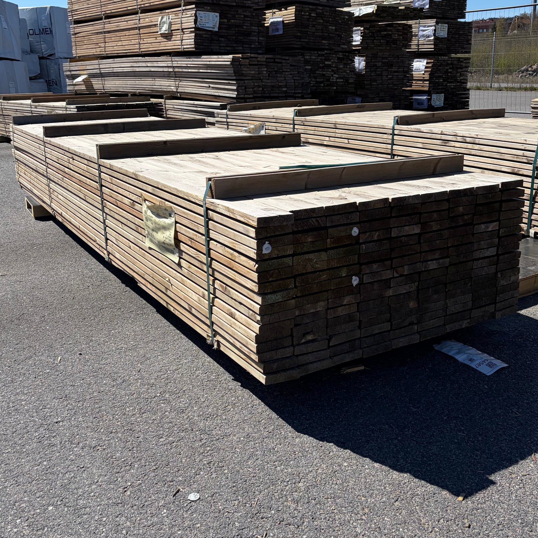 Paket Tryckimpregnerad Rillad Trall 28x120mm, 144st 3,90m