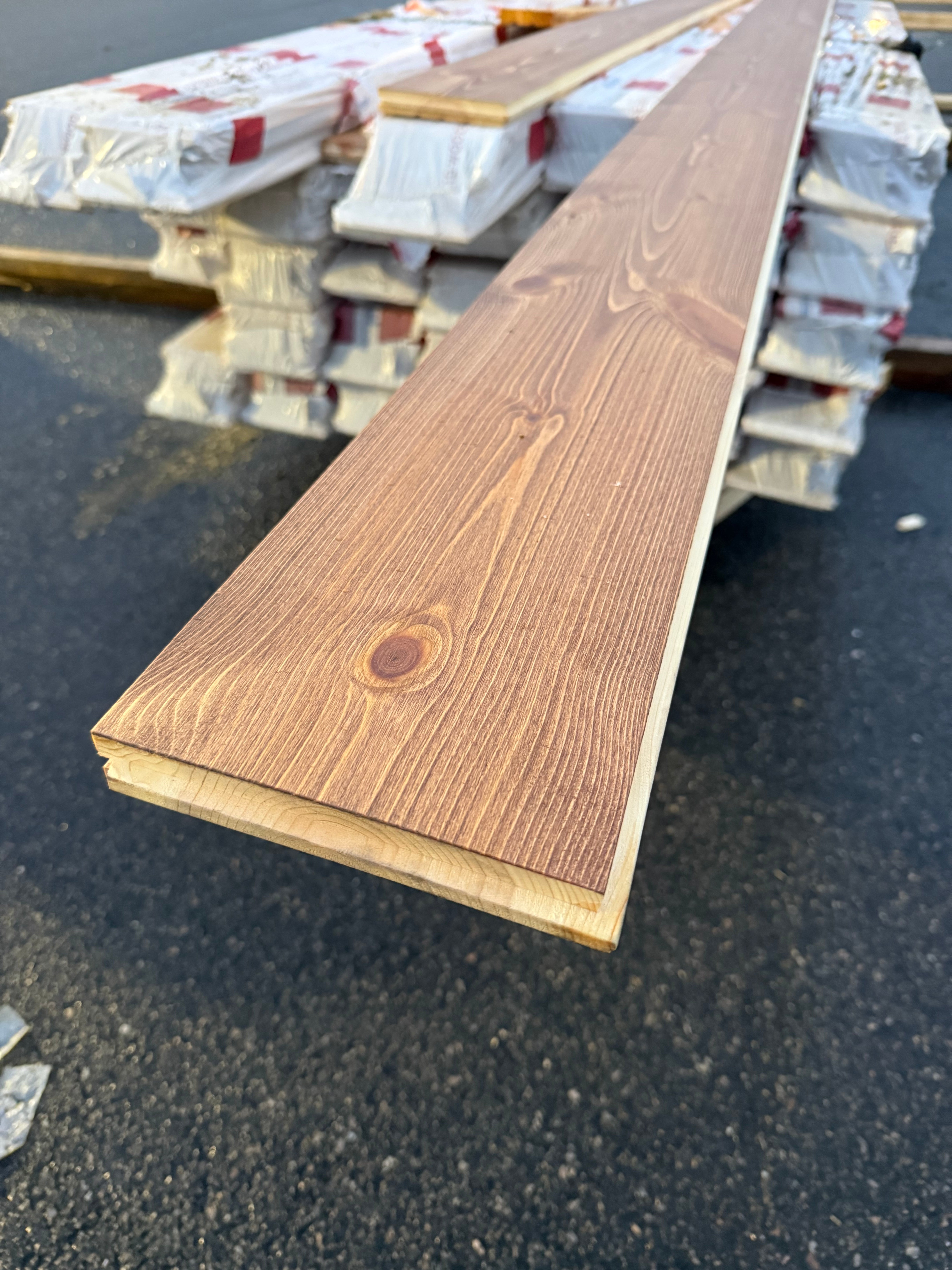 Massivt Golv 25x162 mm Borstad Cognac (Ekonomi Furu, Moelven) - Per bunt