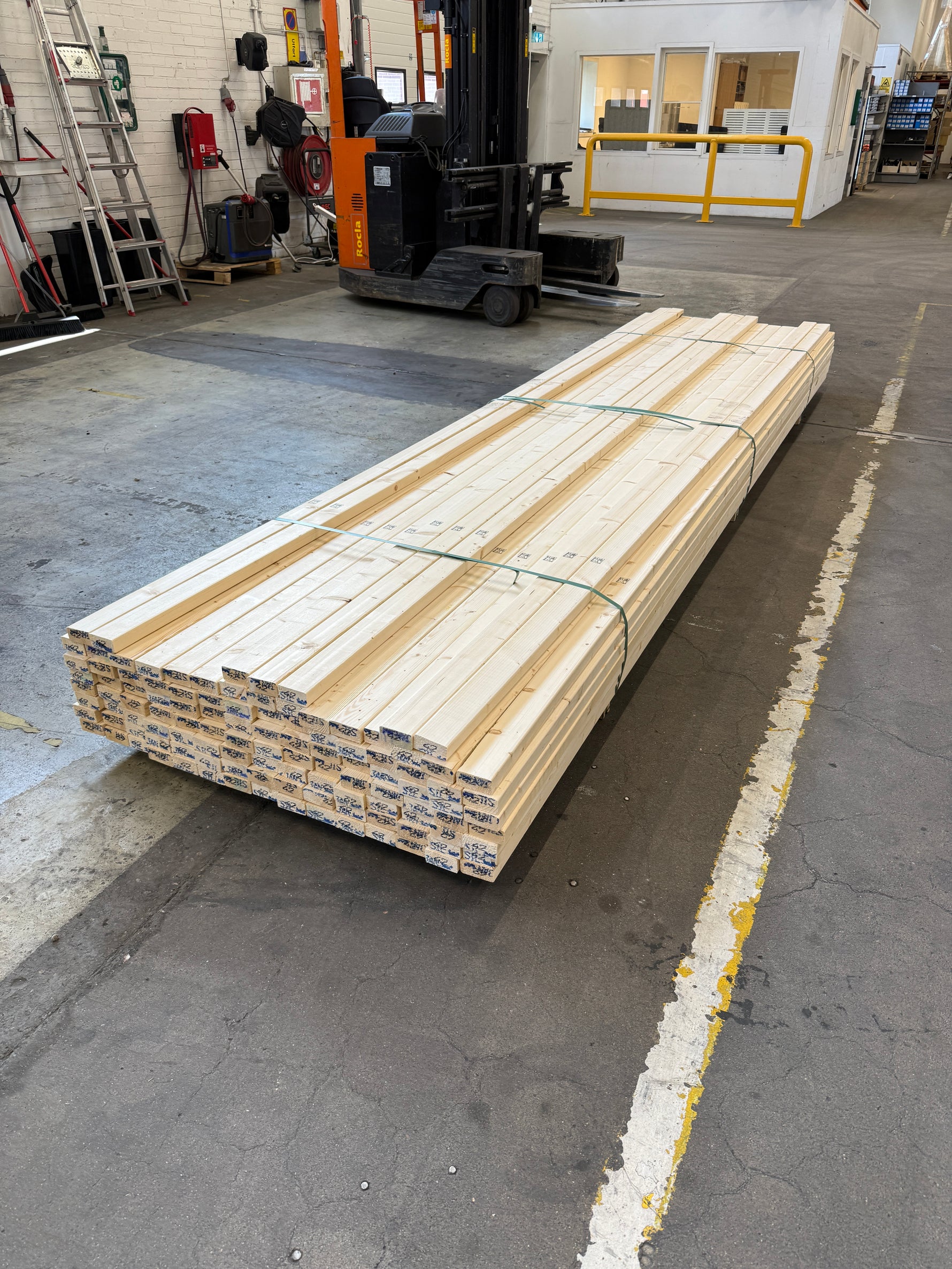 Paket Hyvlade Reglar 34x70mm Gran, 112st 4,20m