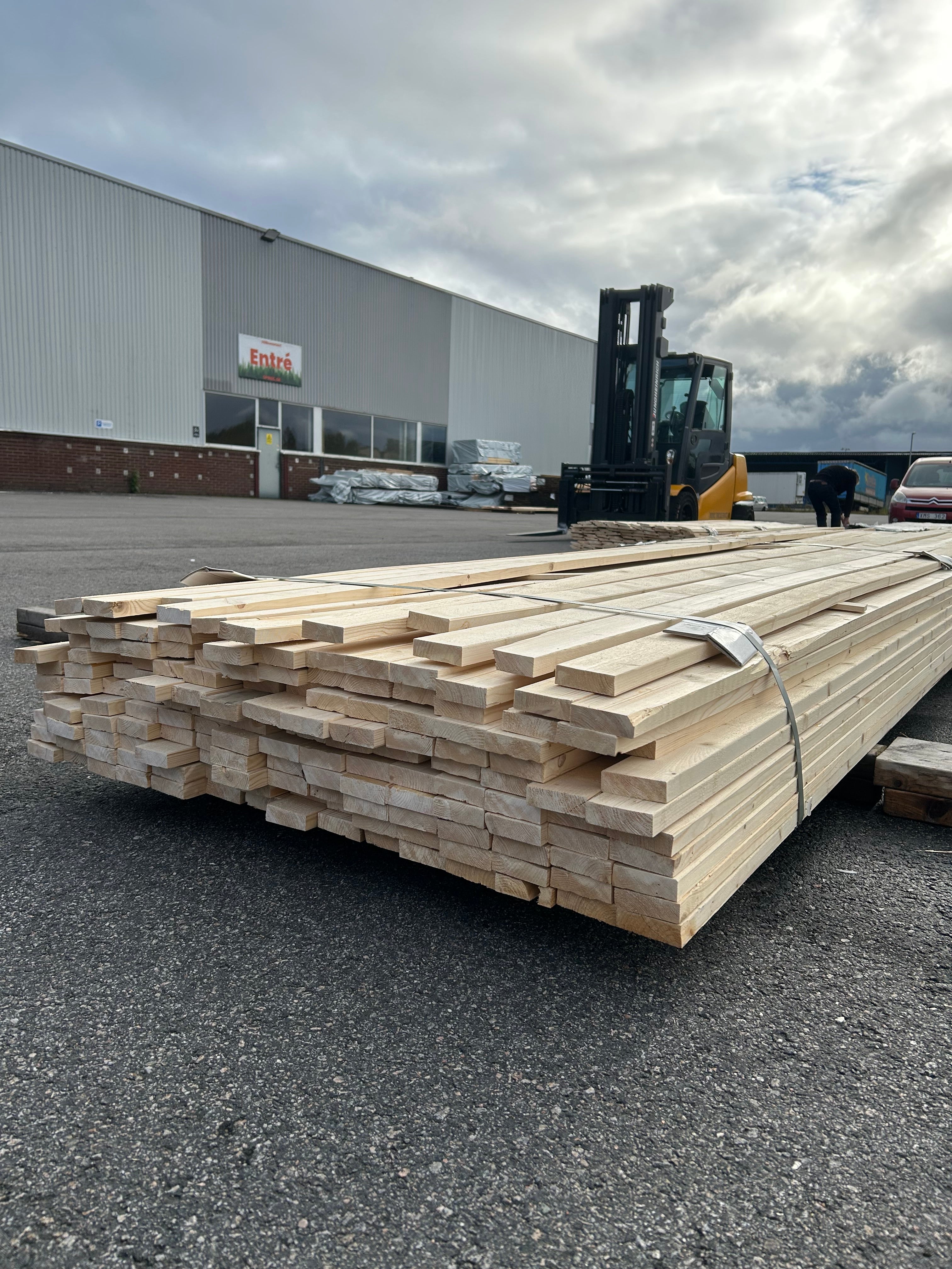 Paket Ytterpanelbräda 22x70mm 148st 3.60–4.20m (B-sort)