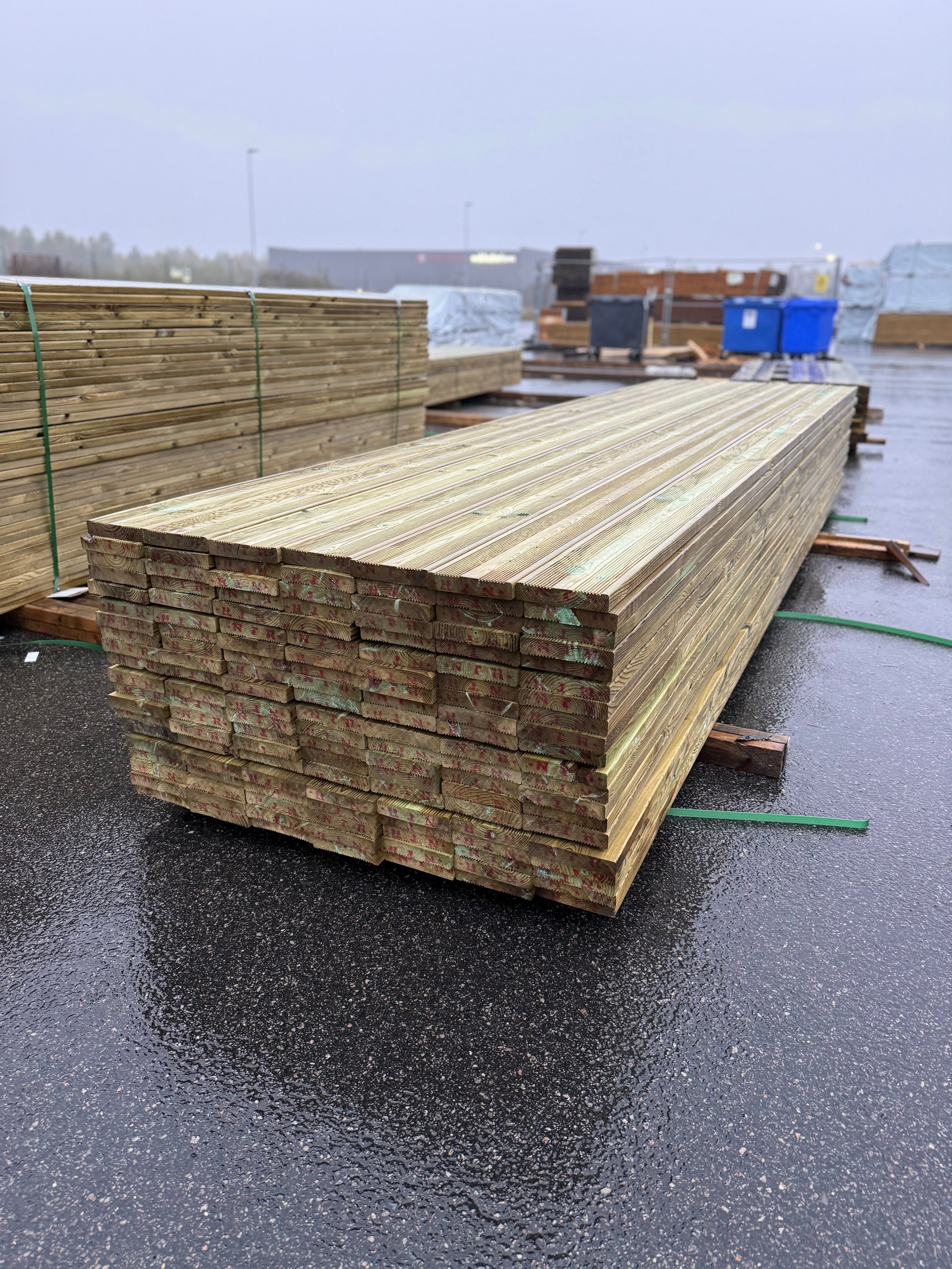 Paket Tryckimpregnerad Rillad Trall 27x145 – 140 st 4,20m (B-Sortering)