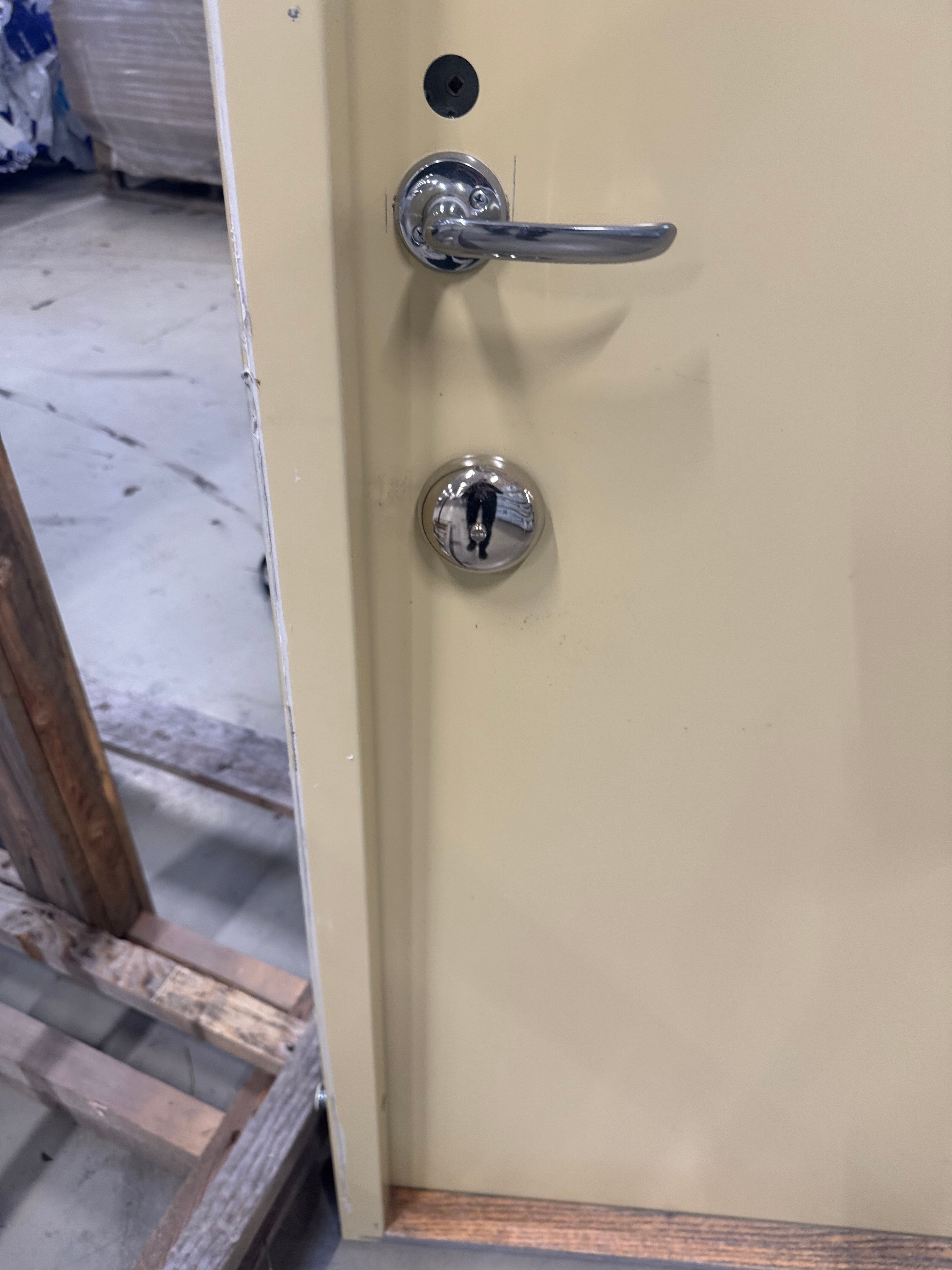 Lägenhetsdörr / Ståldörr Daloc – 99,5x219,5 cm (Vänsterhängd, Gul)