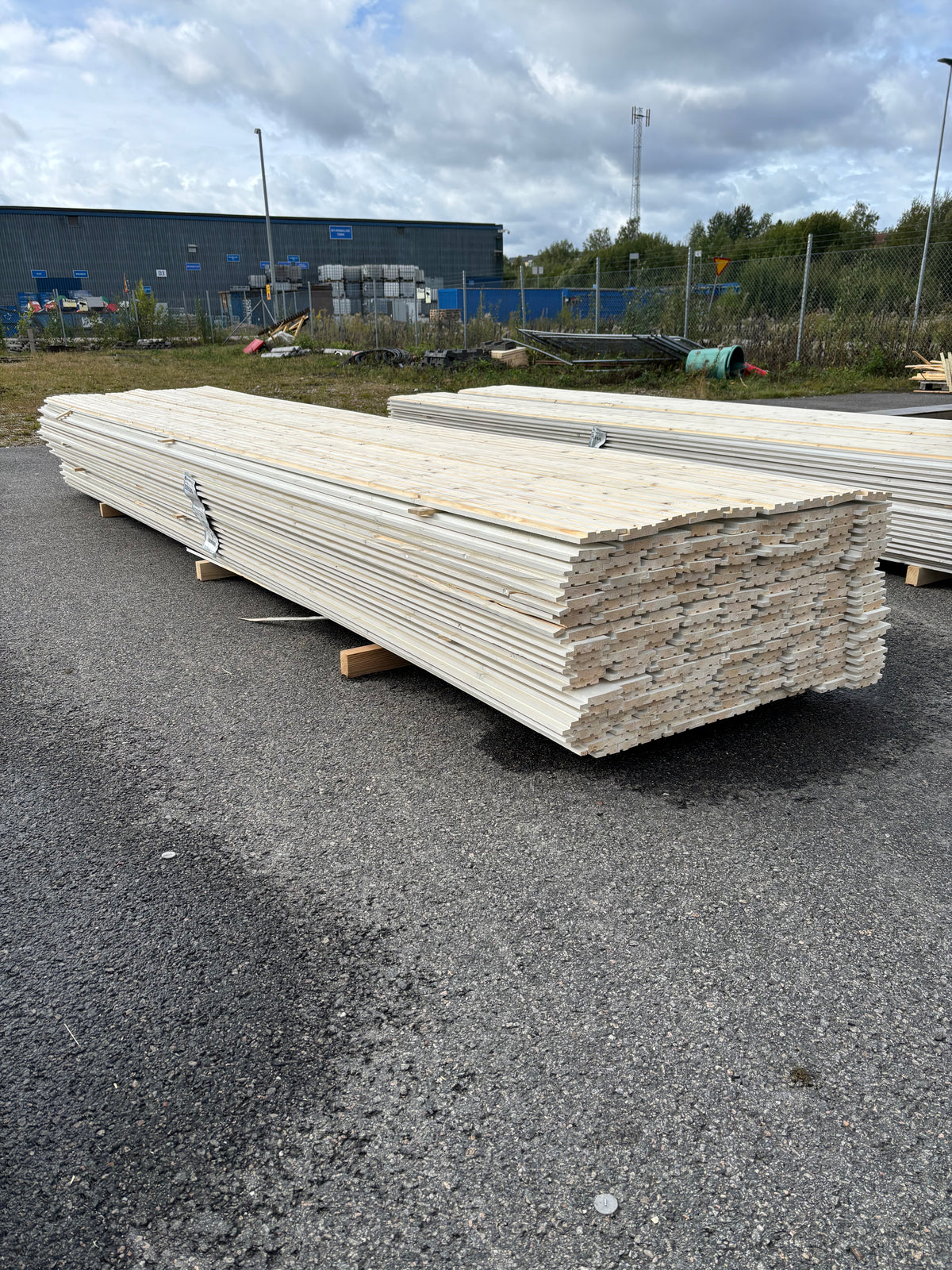 Paket Uppsalapanel 21x115mm 4.80m 198st Grundmålad