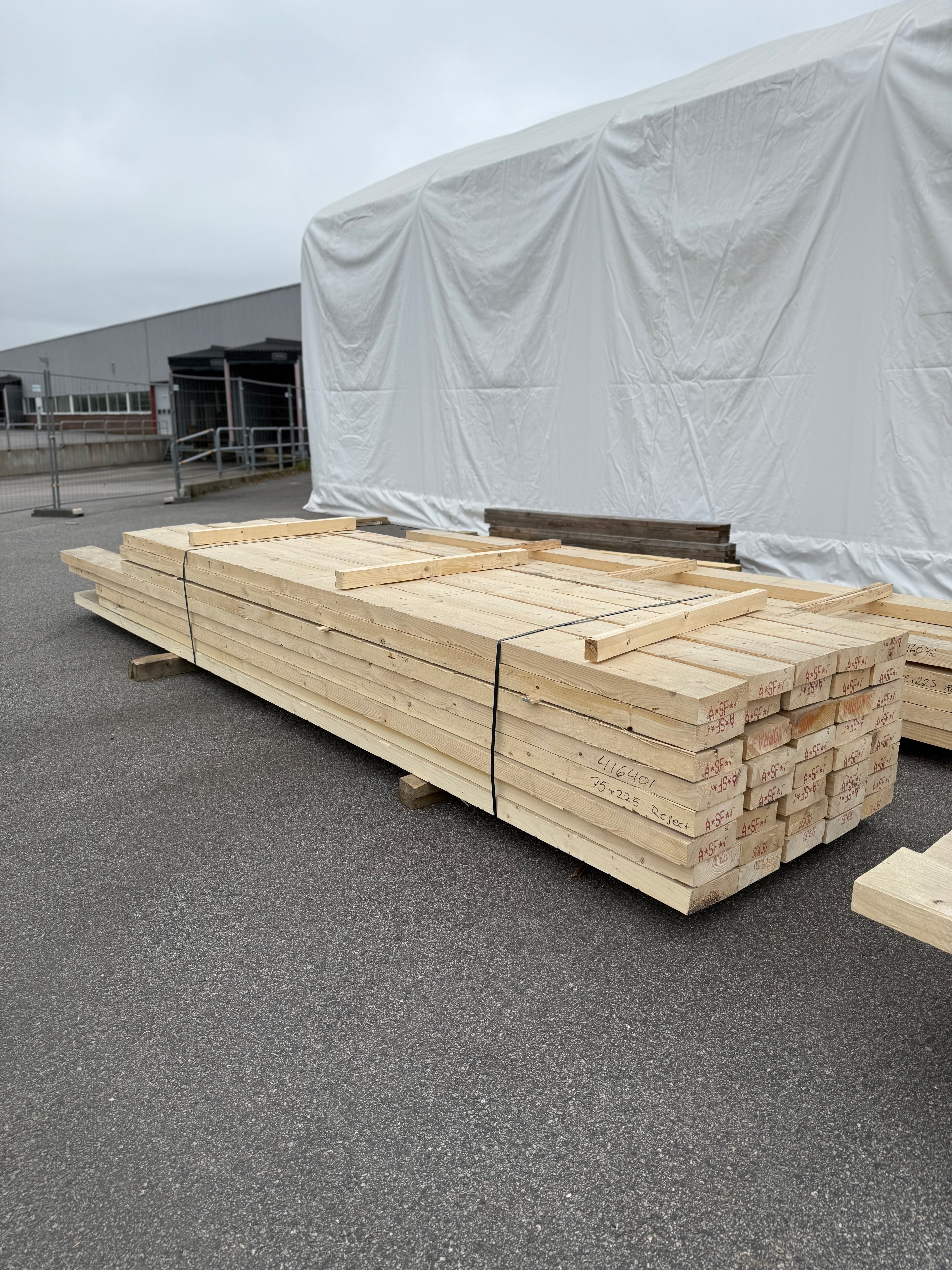 Paket Ohyvlade Reglar 75x225 40st