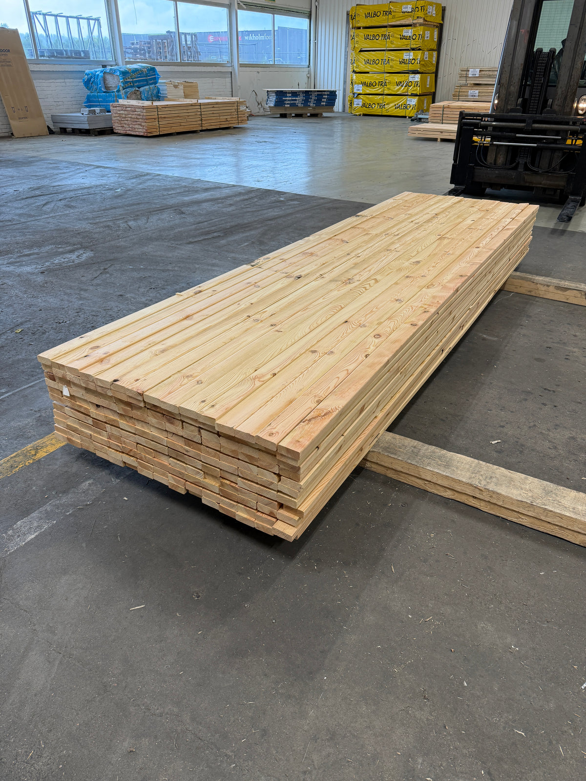 Paket Glespanel 28x70 mm – 3,60 m Furu 165 st