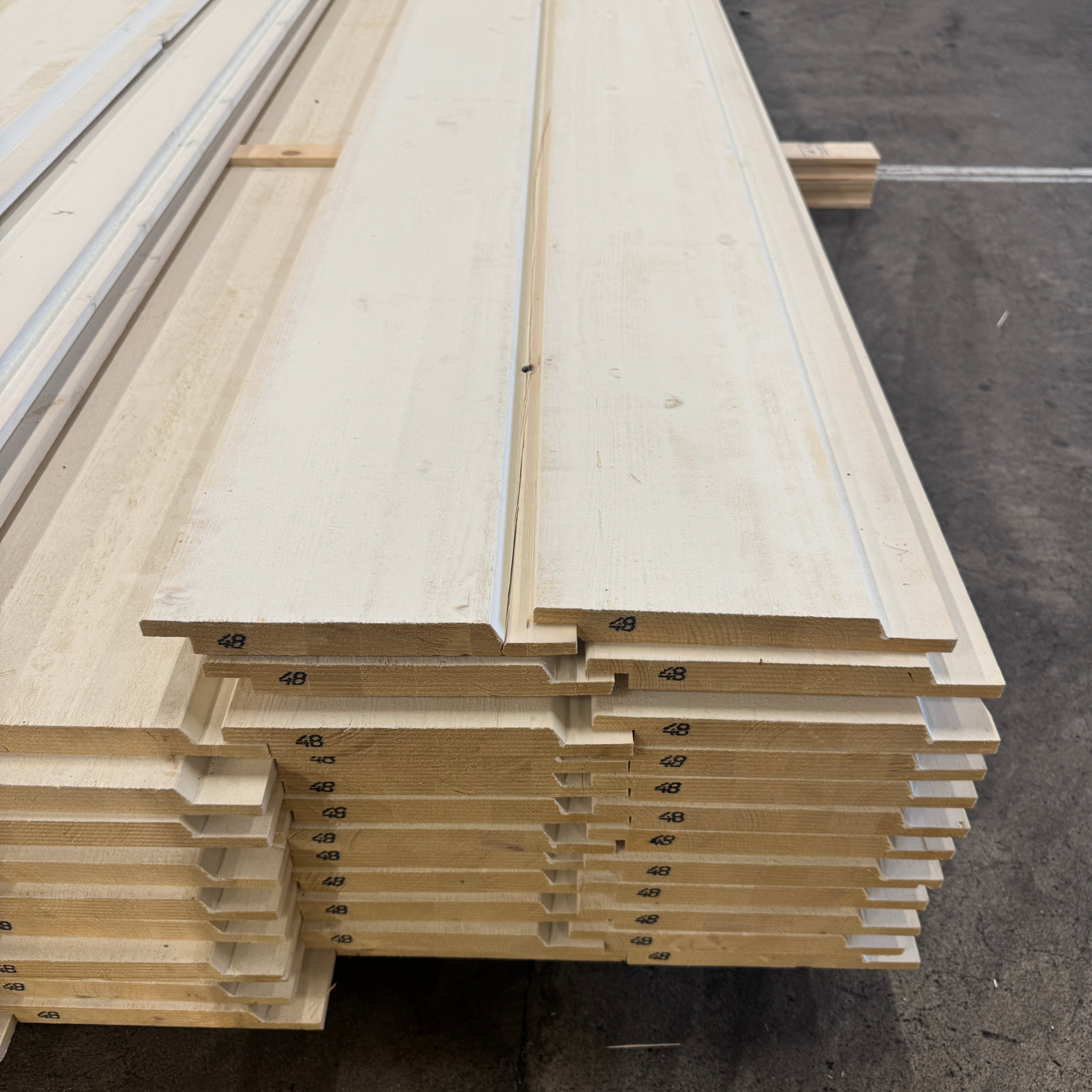 Paket Ytterpanel Limplan Enkelfas 25x225mm – 59 st (4,80 m, gran, grundmålad vit)