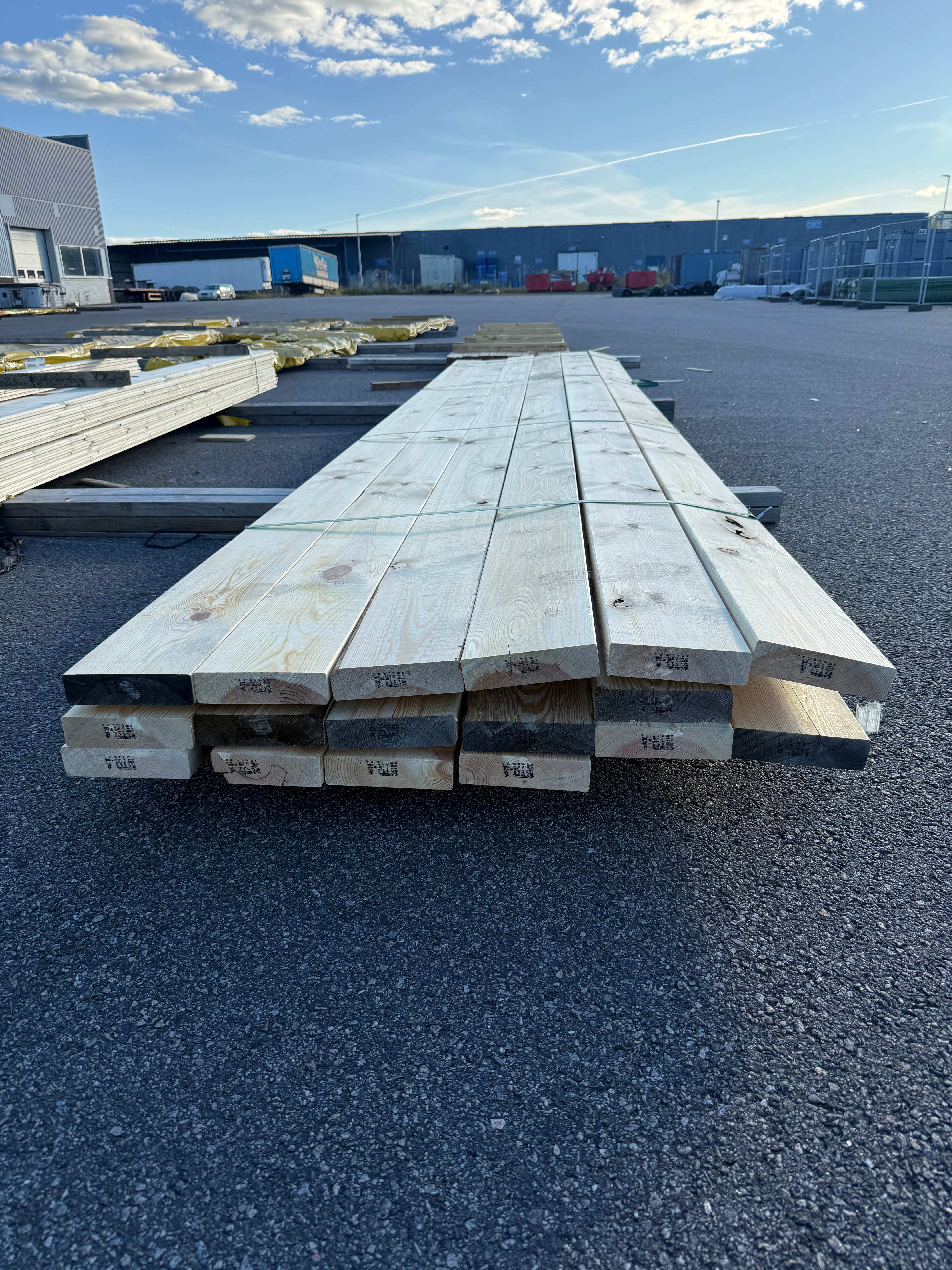 Paket Reglar 45x170 – 18 st (5,10 m, furu)