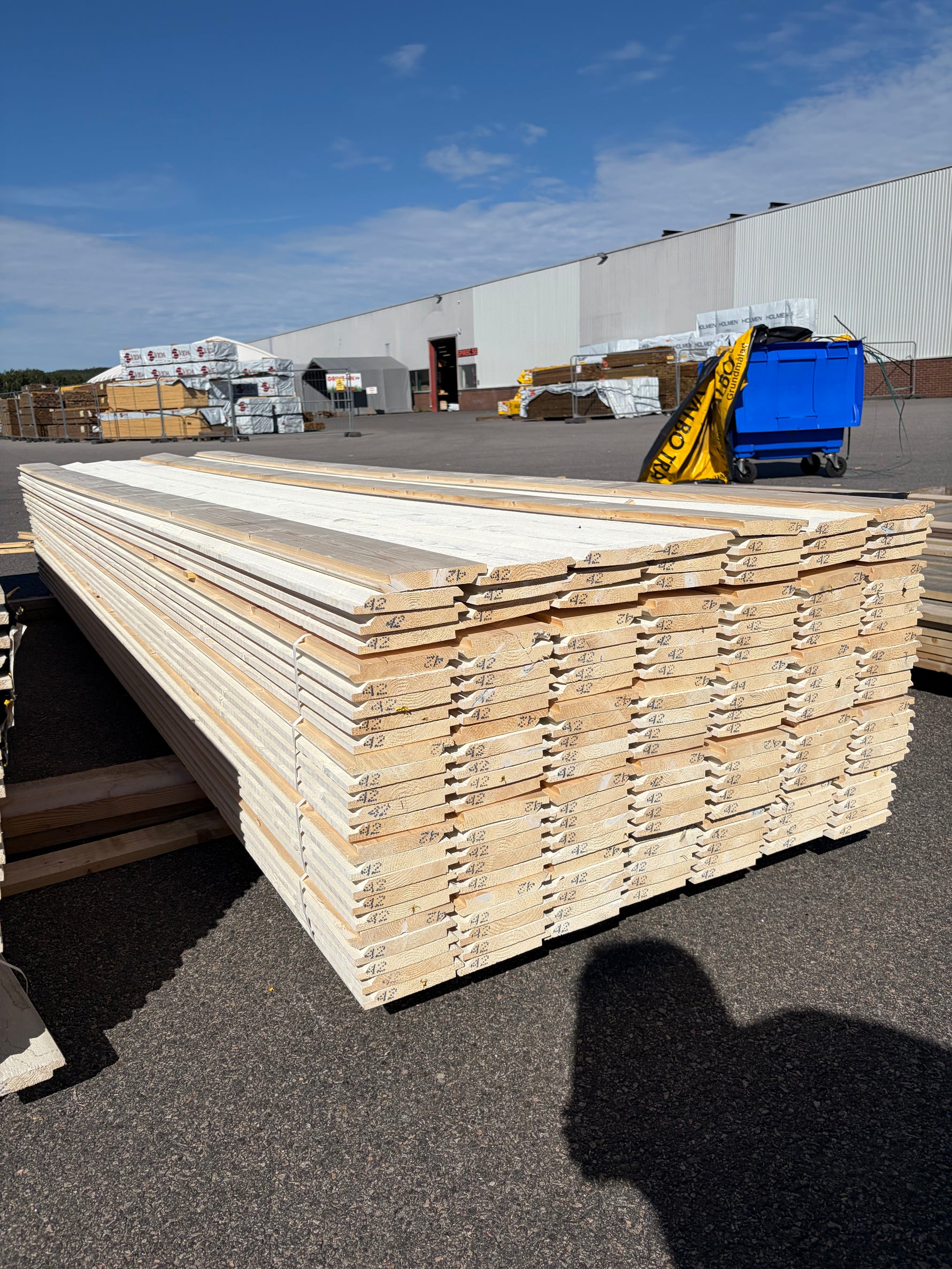 Paket Ytterpanel Dubbelfas Halvspont 22x145mm, 163st 4.20m Grundmålad
