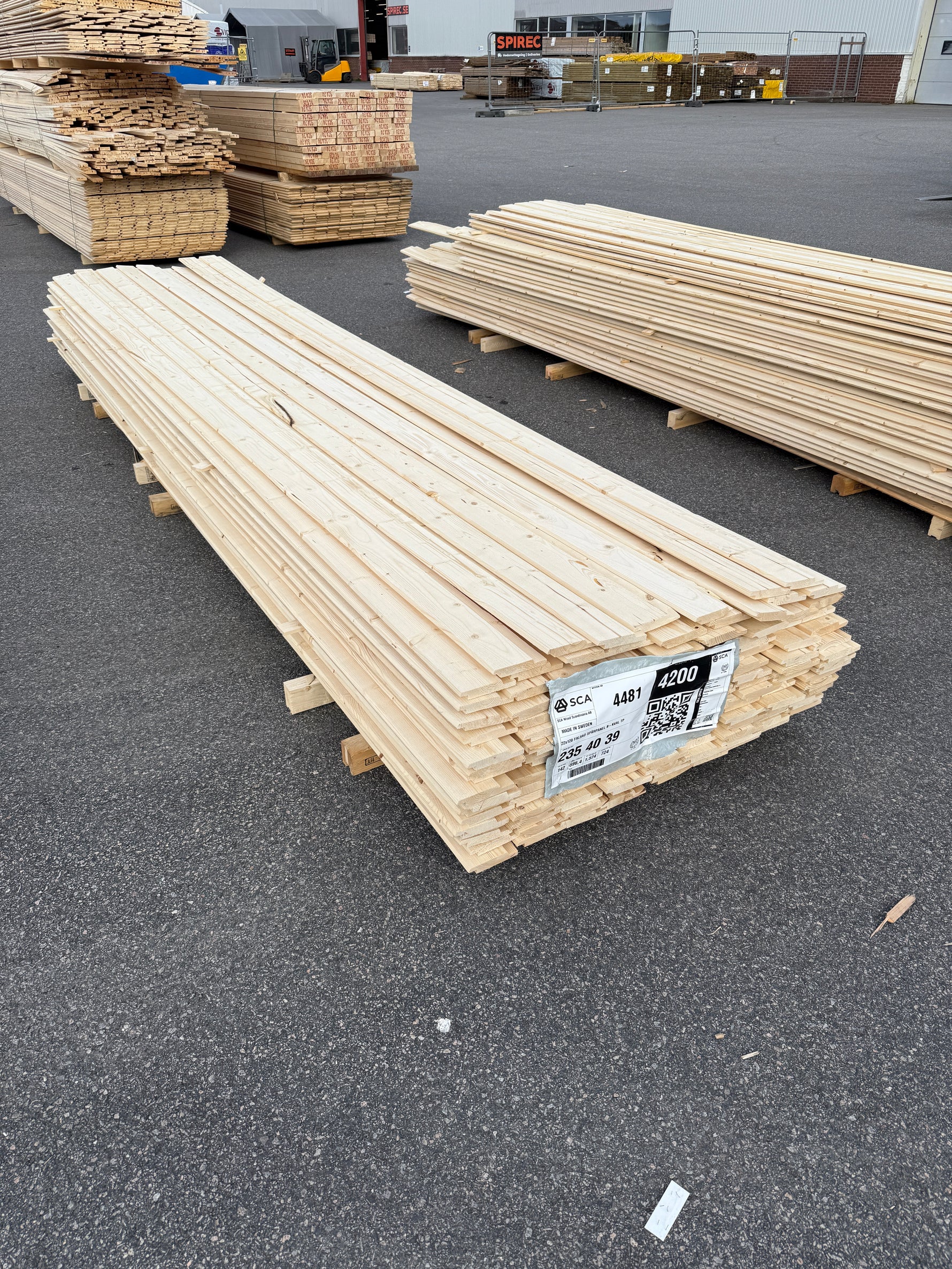 Parti Spårpanel 22x120 mm – 4,20 m 142st (Andra sortering)