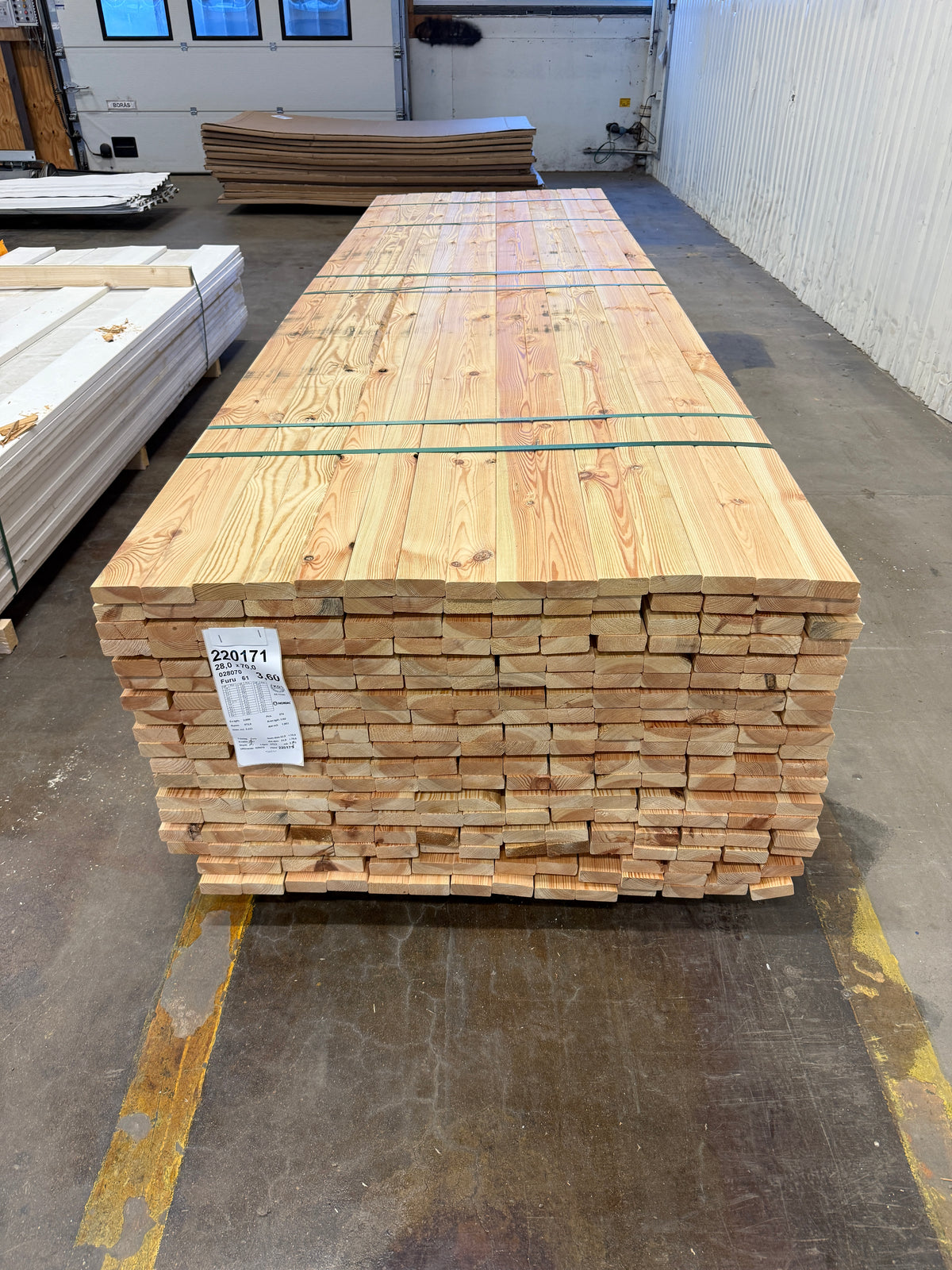 Paket Glespanel 28×70 mm Furu – 3,60 m – 270st