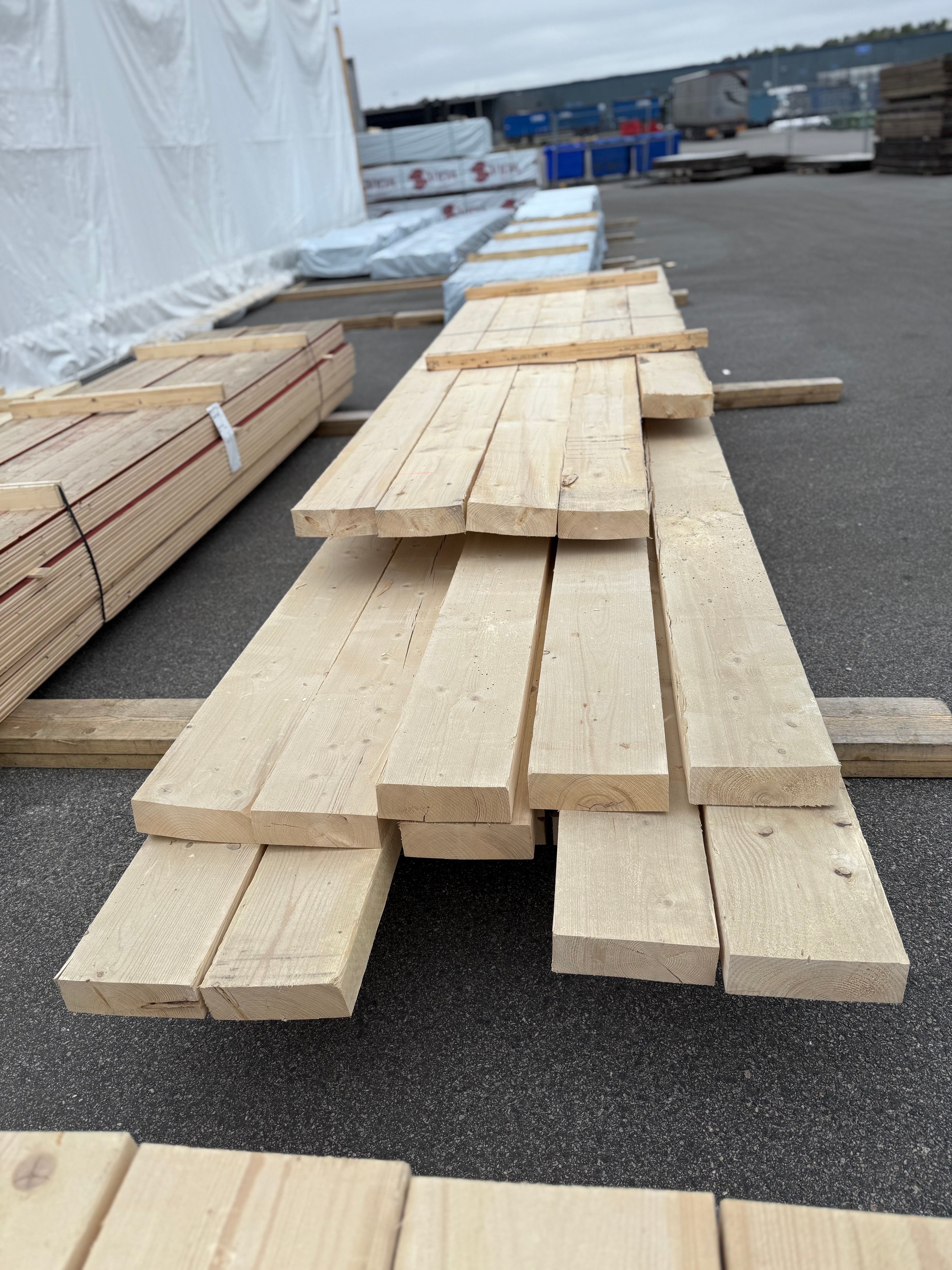 Paket Ohyvlade Reglar 47x225mm 35st