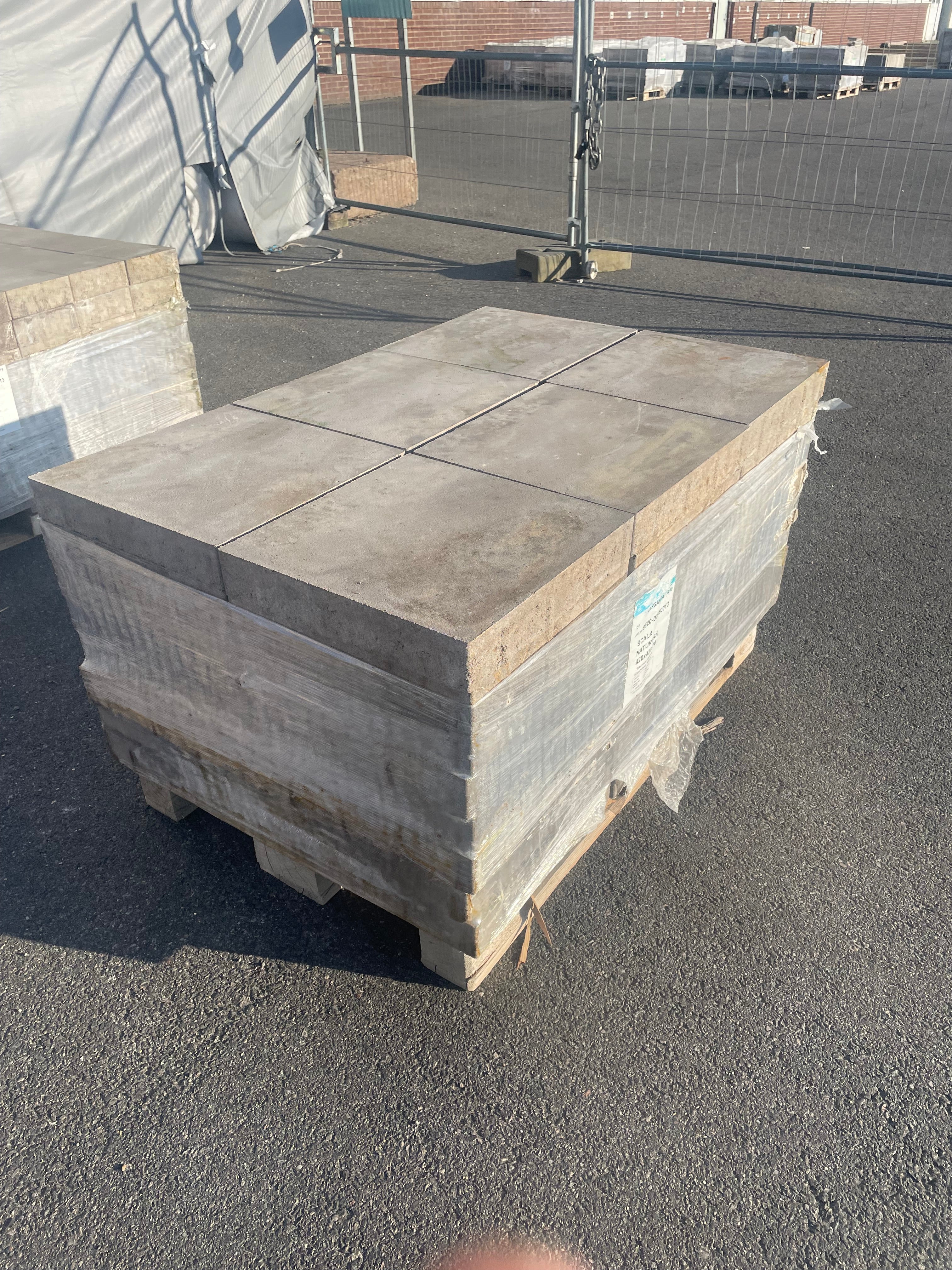 Betongplatta Scala 420x420x70 mm – Naturgrå (St Eriks)