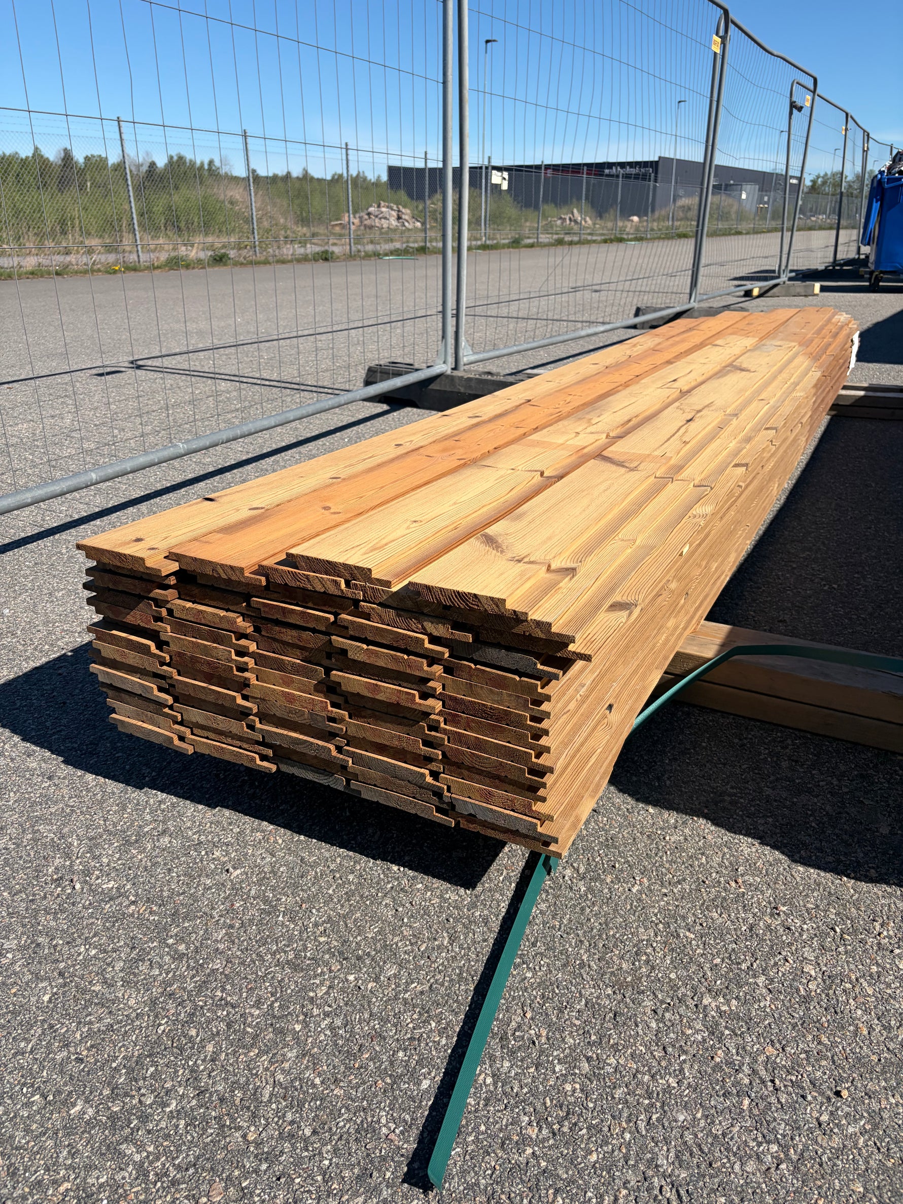 Paket Thermowood Furu 19x140mm Dubbelfas Fals Rak, 67st 3,6m
