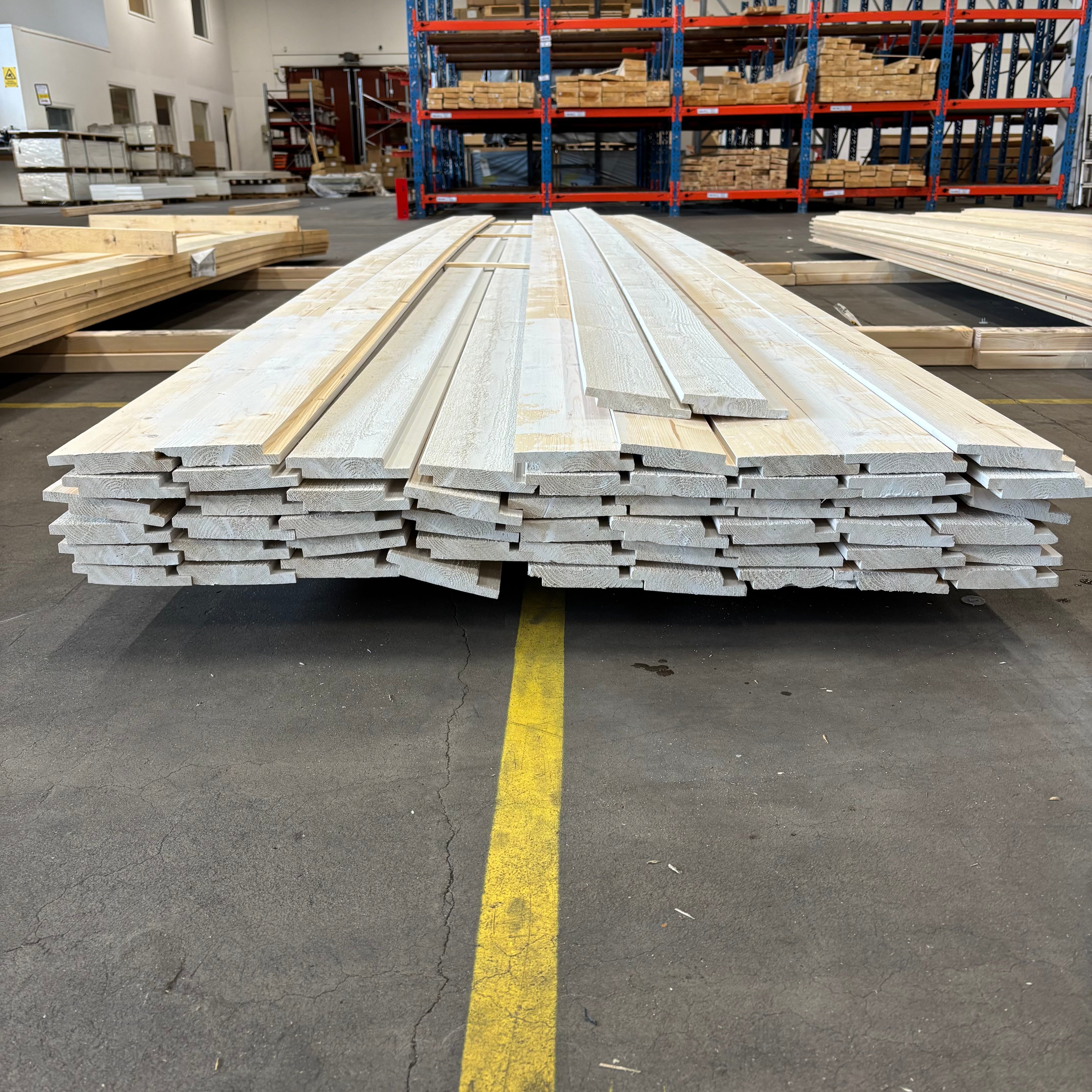 Paket Rak Falsad Spårpanel 22x120mm – 52 st (5,40 m, furu, vitmålad)