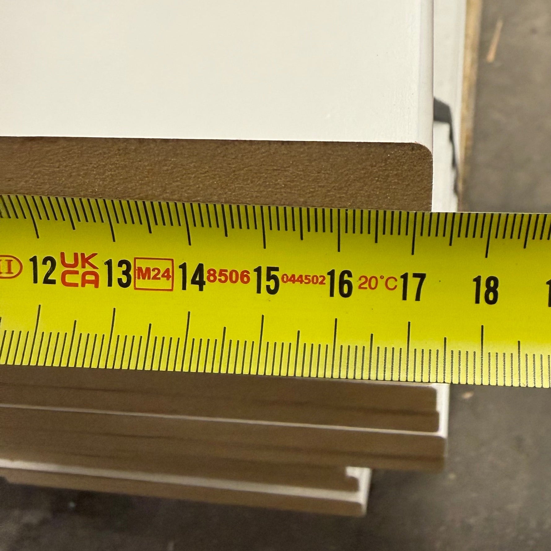 Fönstersmyg 17,2x 100-151,5cm- Blandade Längder - Spirec