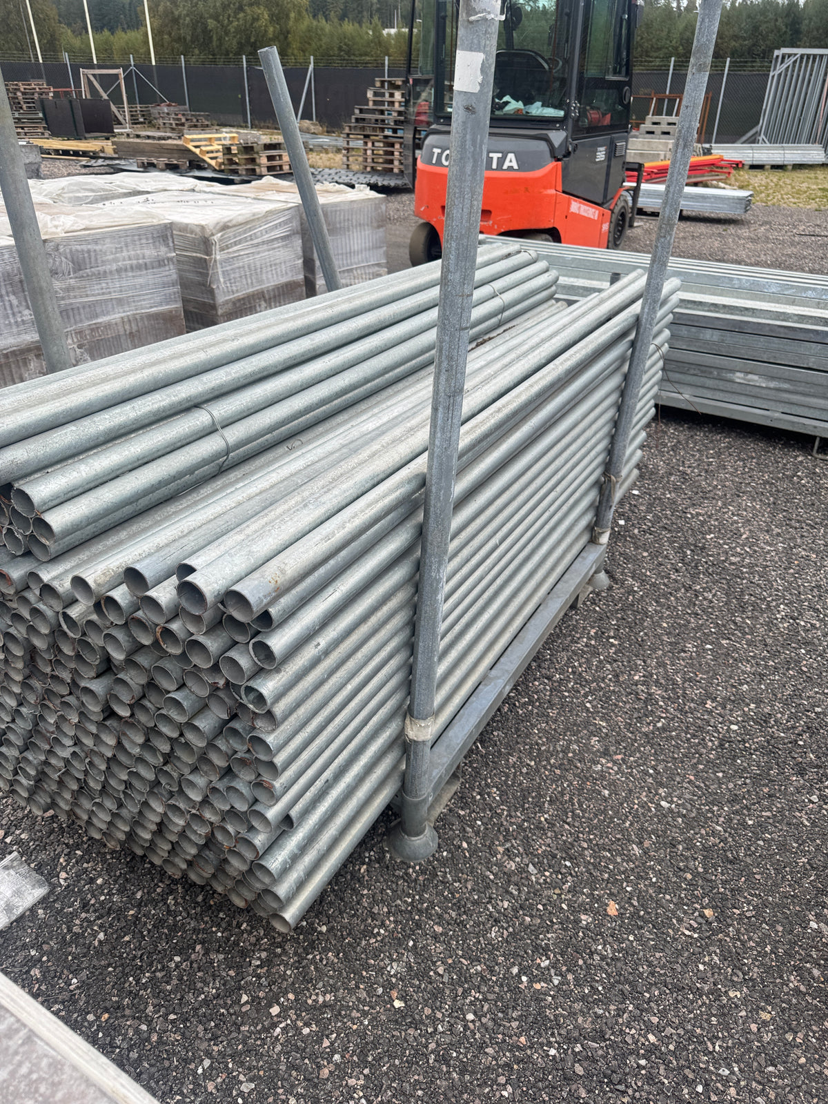 Pall Galvade Stålrör Ø45mm – 2,0m – 240st