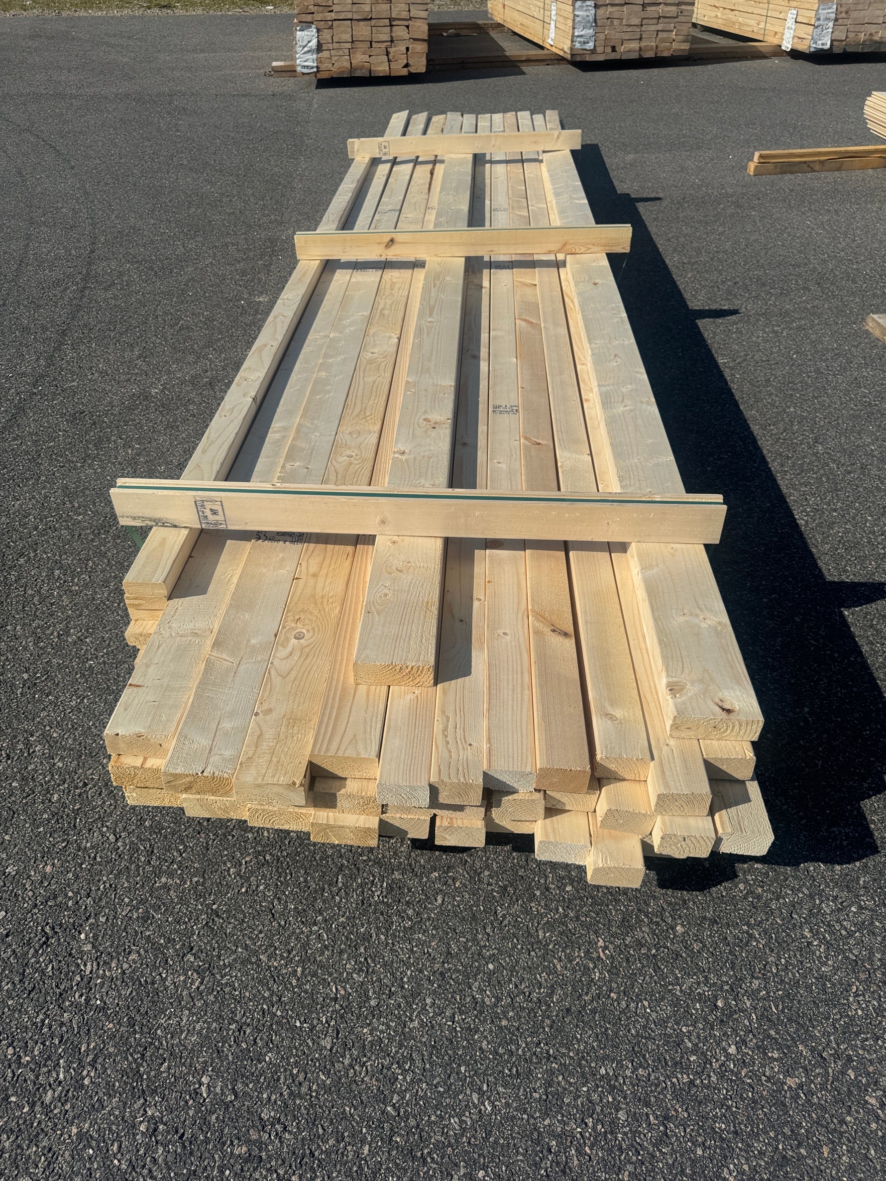 Utsorterat Paket Reglar och Glespanel 3,60–4,80m Blandade Dimensioner