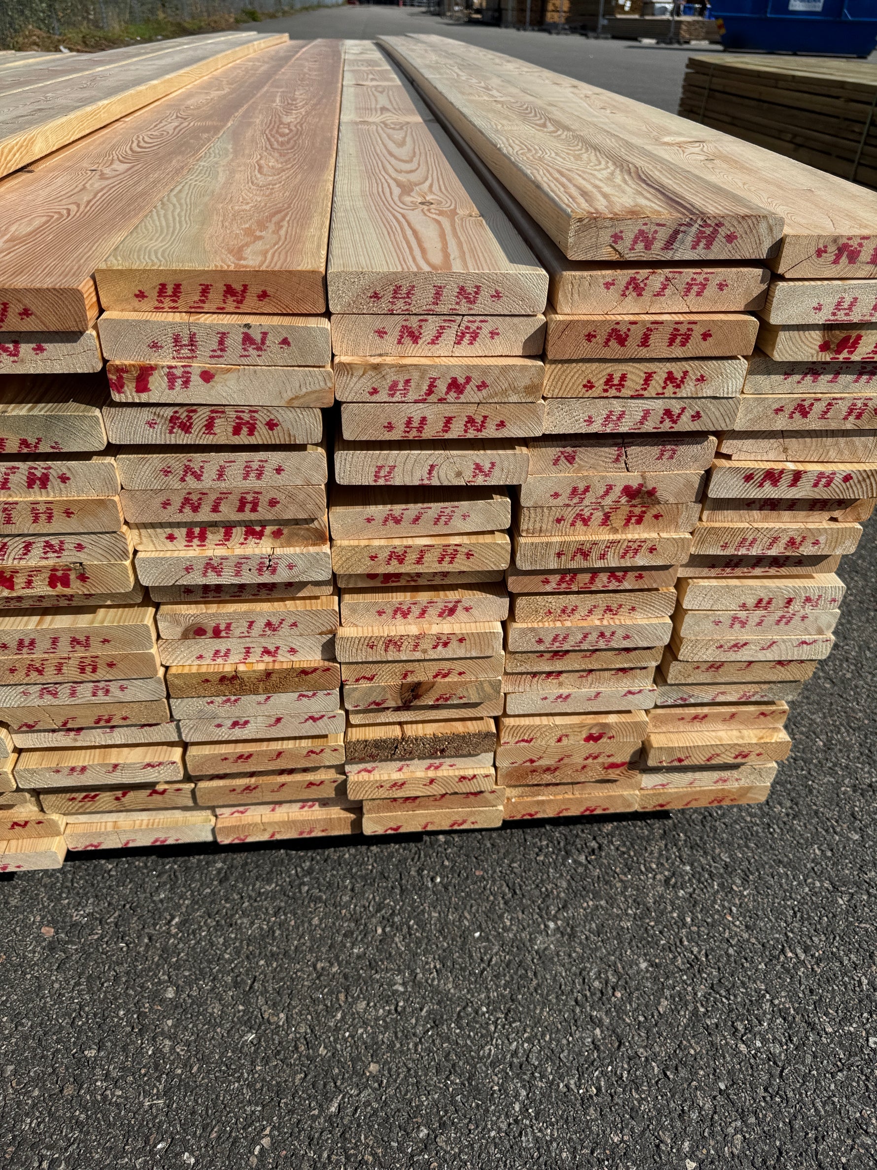 Paket Hyvlad 28x145 – 135st – 4.50–5.40 m – ANDRASORTERING