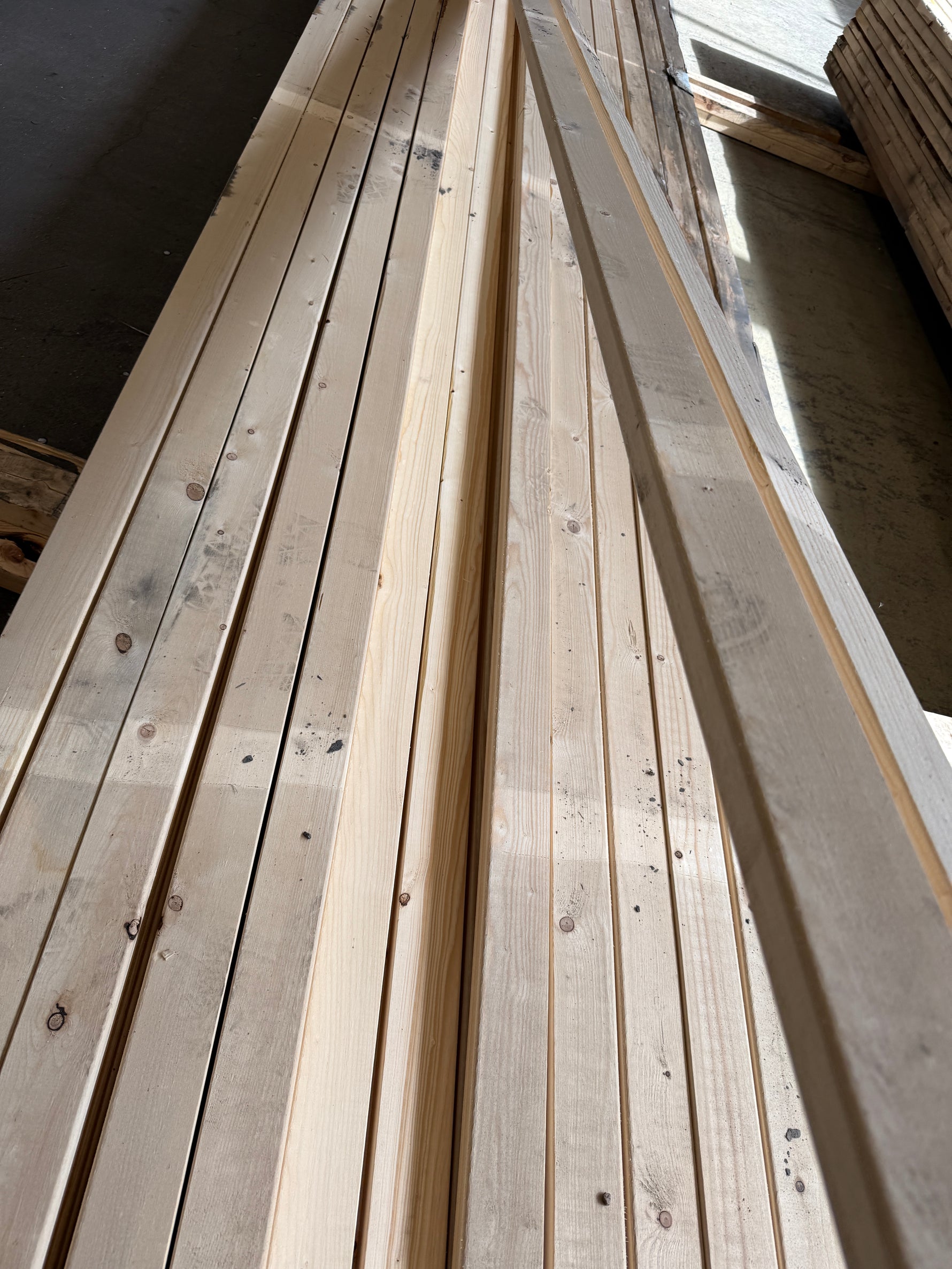 Paket Ändspontat Regel 34x70mm, 70st 4,50m- Fuktskadad