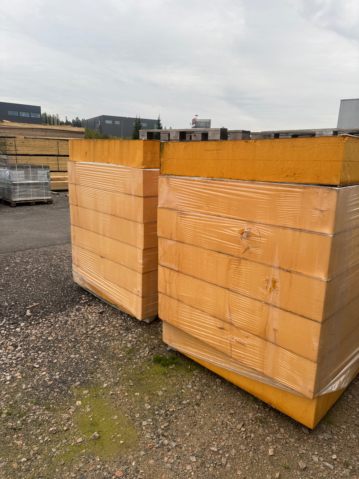 2 Pall PIR-isolering 210x1200x2400mm – 14st – ca 40,3m²