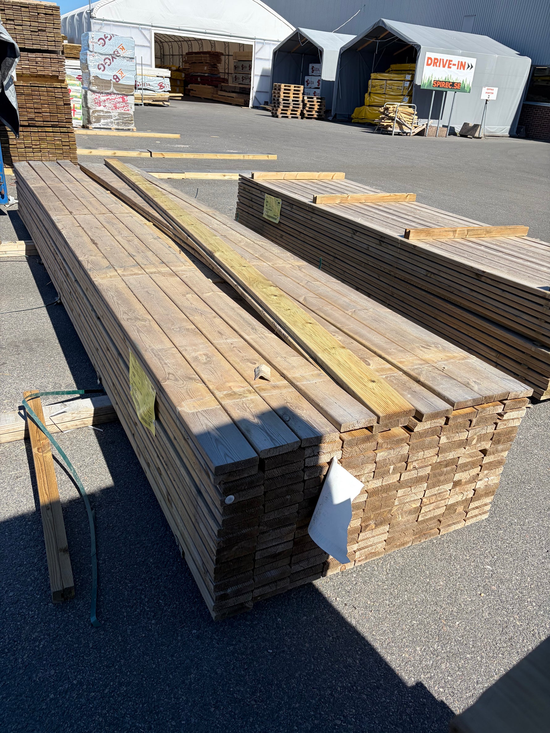 Paket Tryckimpregnerad Rillad Trall 28x120mm, 144st 5,10m