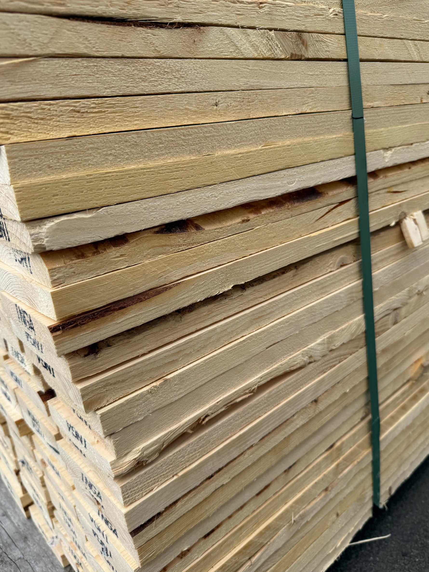 Paket Brädor 22x125mm, 450 st 2,40 m - Spirec