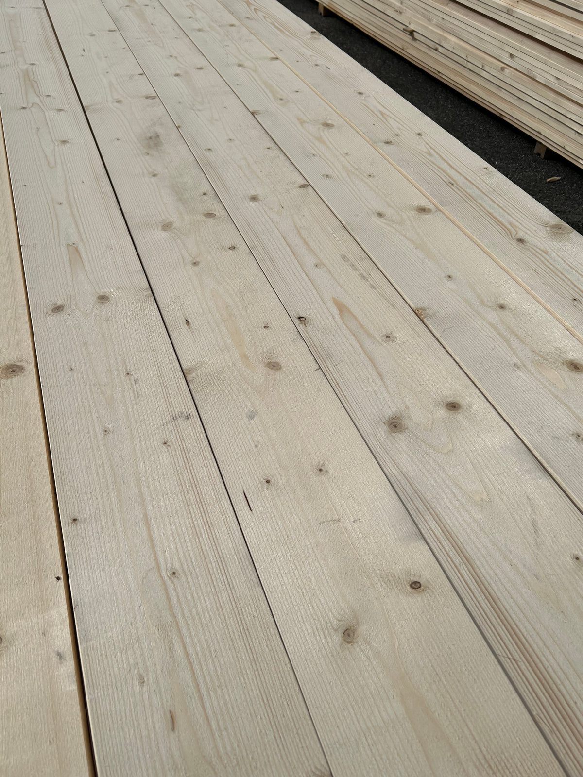 Parti Finsågade Brädor 22x170 mm – 4,80 m Obehandlade
