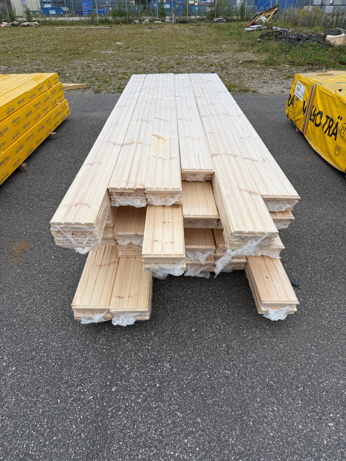 Parti Furugolv Borstad Ljusgrå Ekonomi 25x160 mm – 56,64 m²