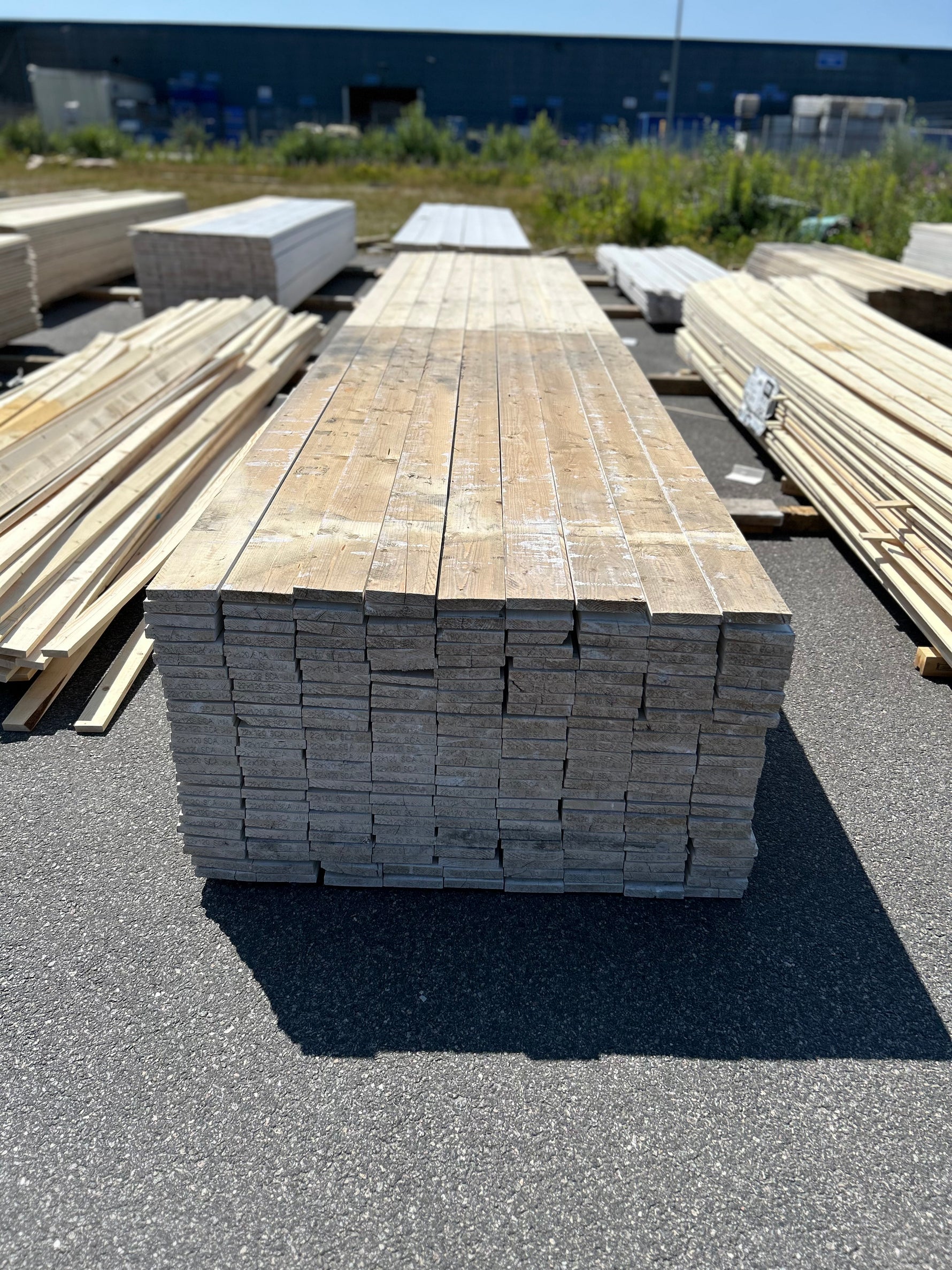 Paket Finsågade Brädor 22x120mm 5.40m Grundmålad 234st