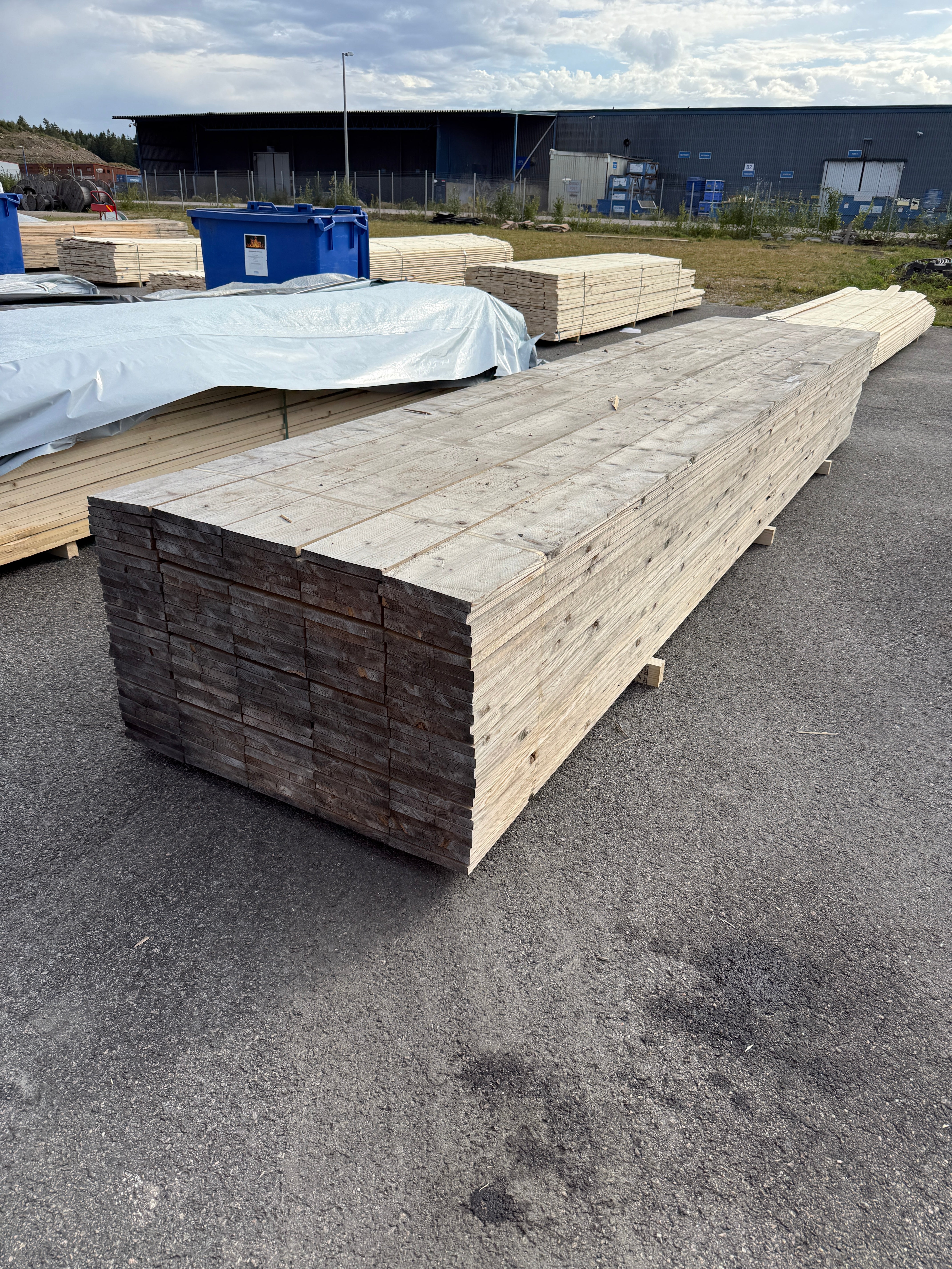 Paket Finsågade Brädor 22x195 mm – 4,80 m 130st (Fuktskadat)