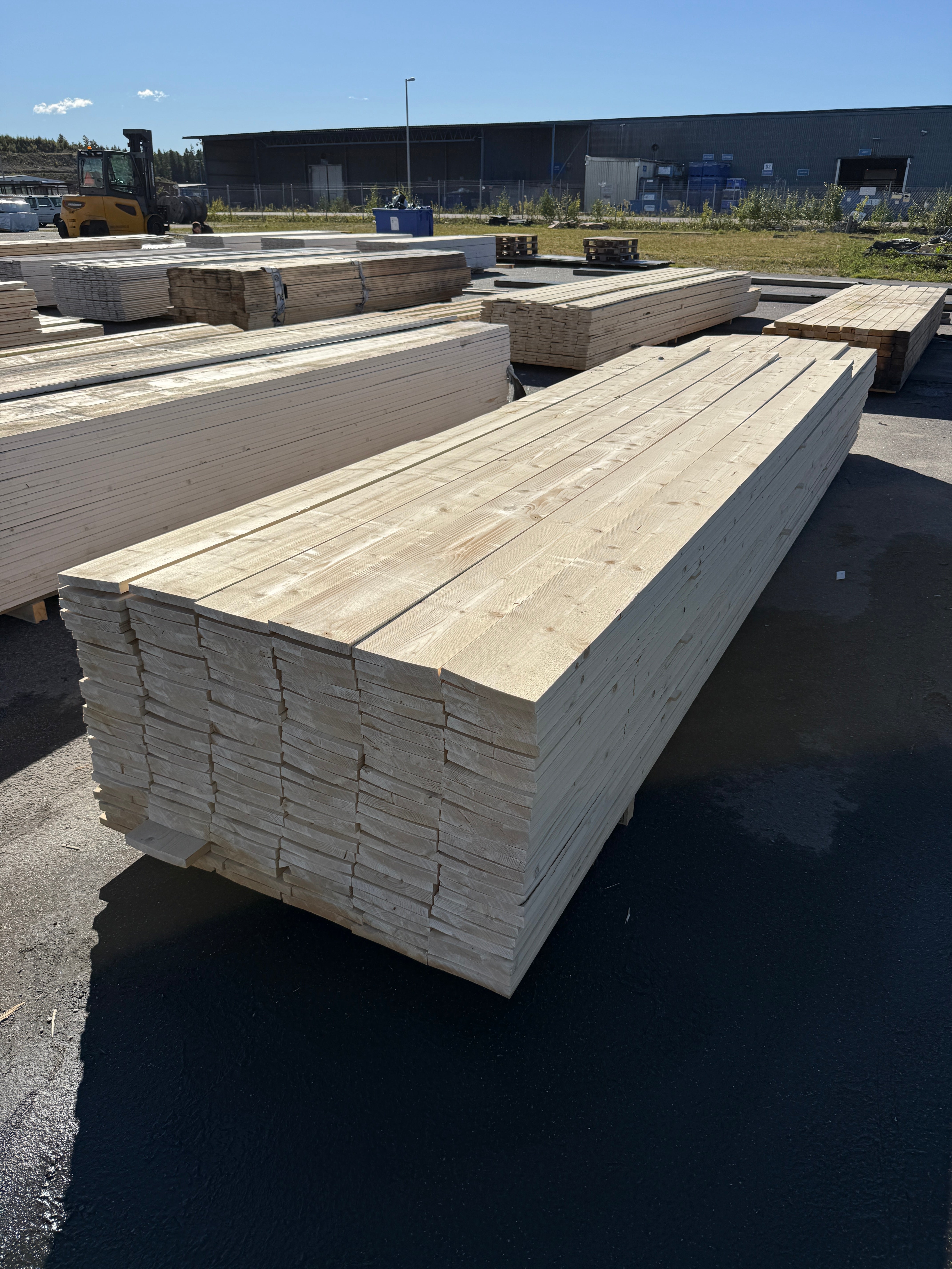 Paket Finsågade Brädor 22x170mm 3,60–4,80m 156st (Andra Sortering)