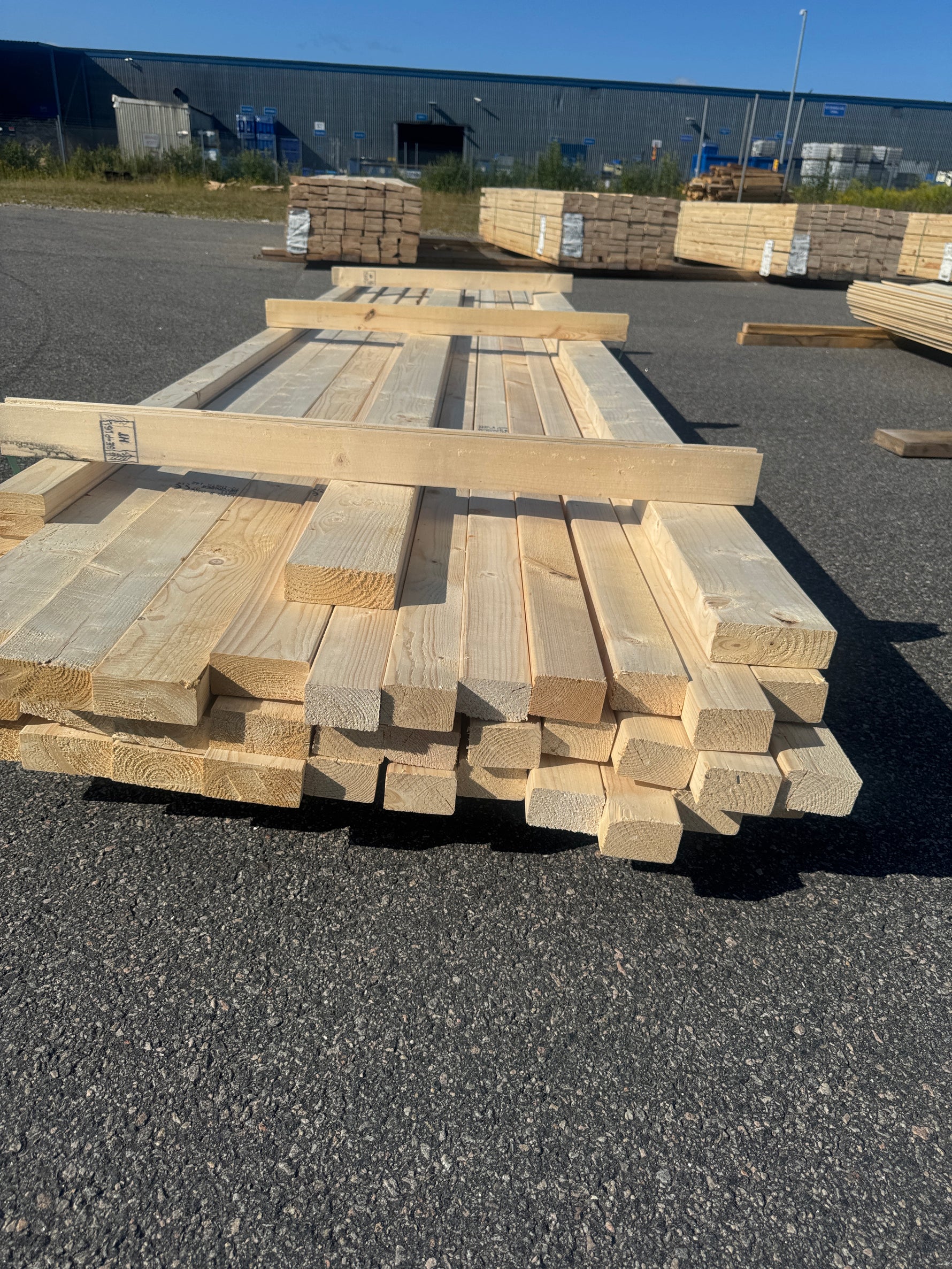 Utsorterat Paket Reglar och Glespanel 3,60–4,80m Blandade Dimensioner