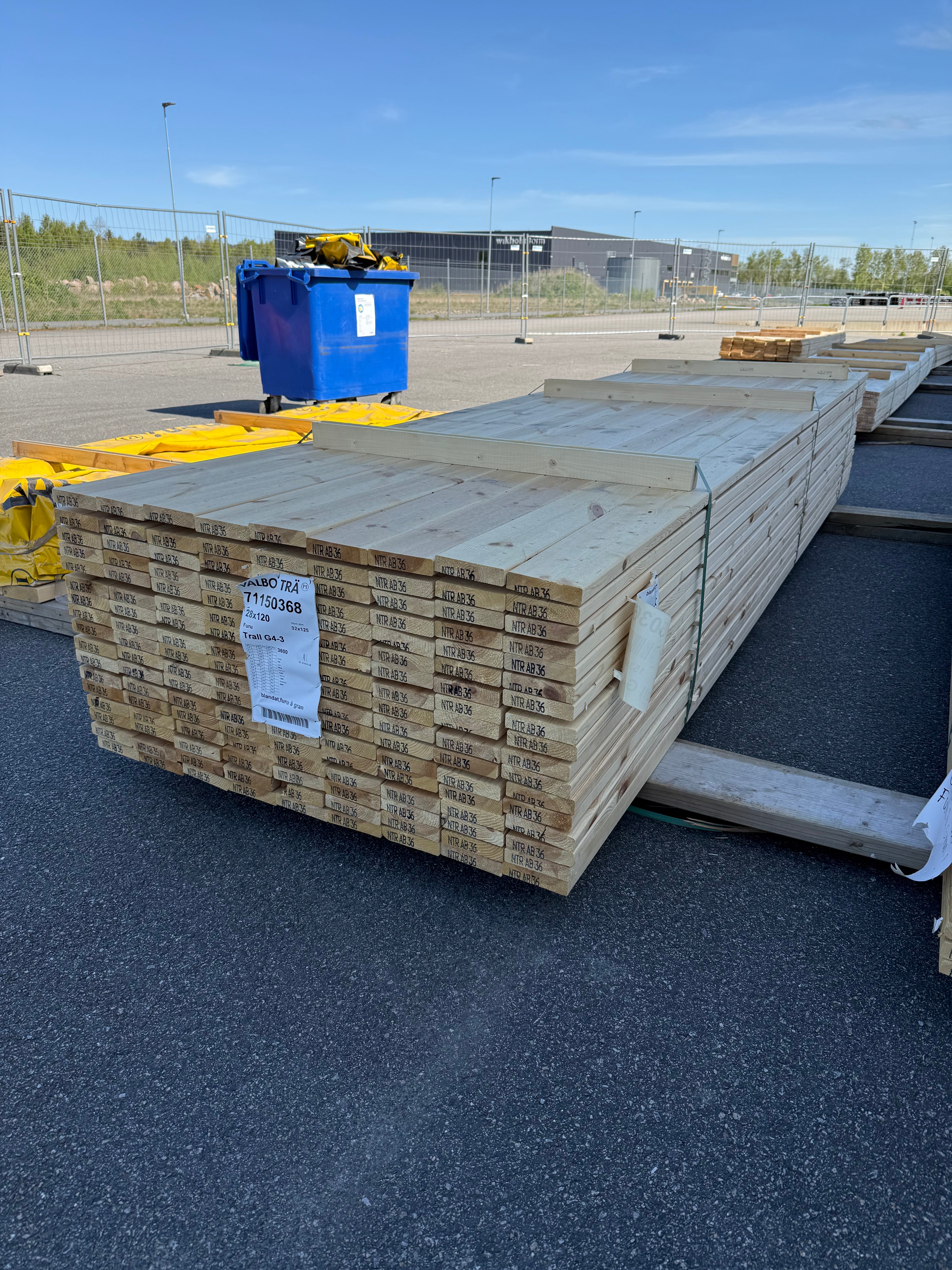 Paket Trall 28x120mm Obehandlad 3.60m 153st