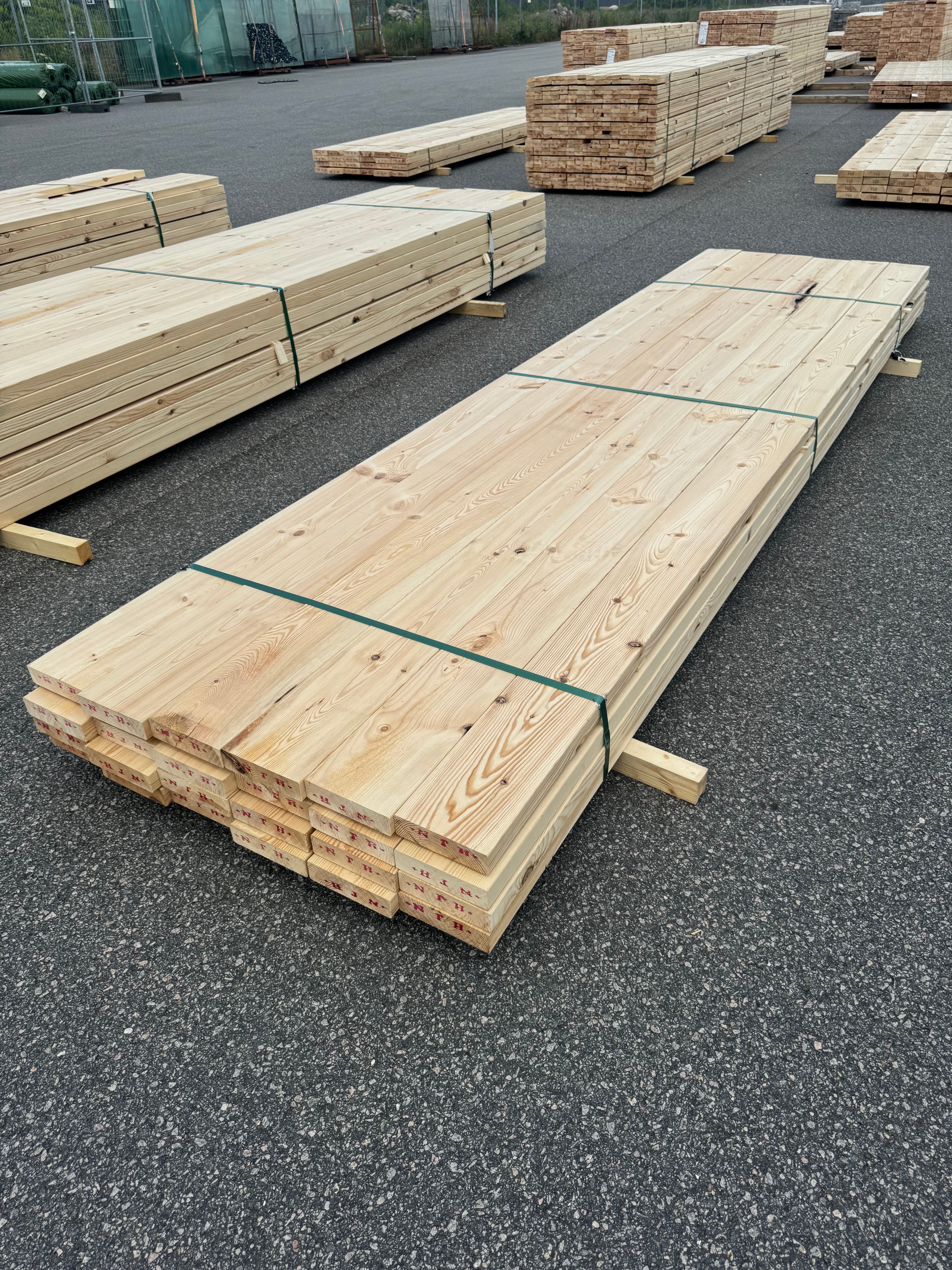 Paket Reglar 45x170 – 24 st (3,90 m, furu)