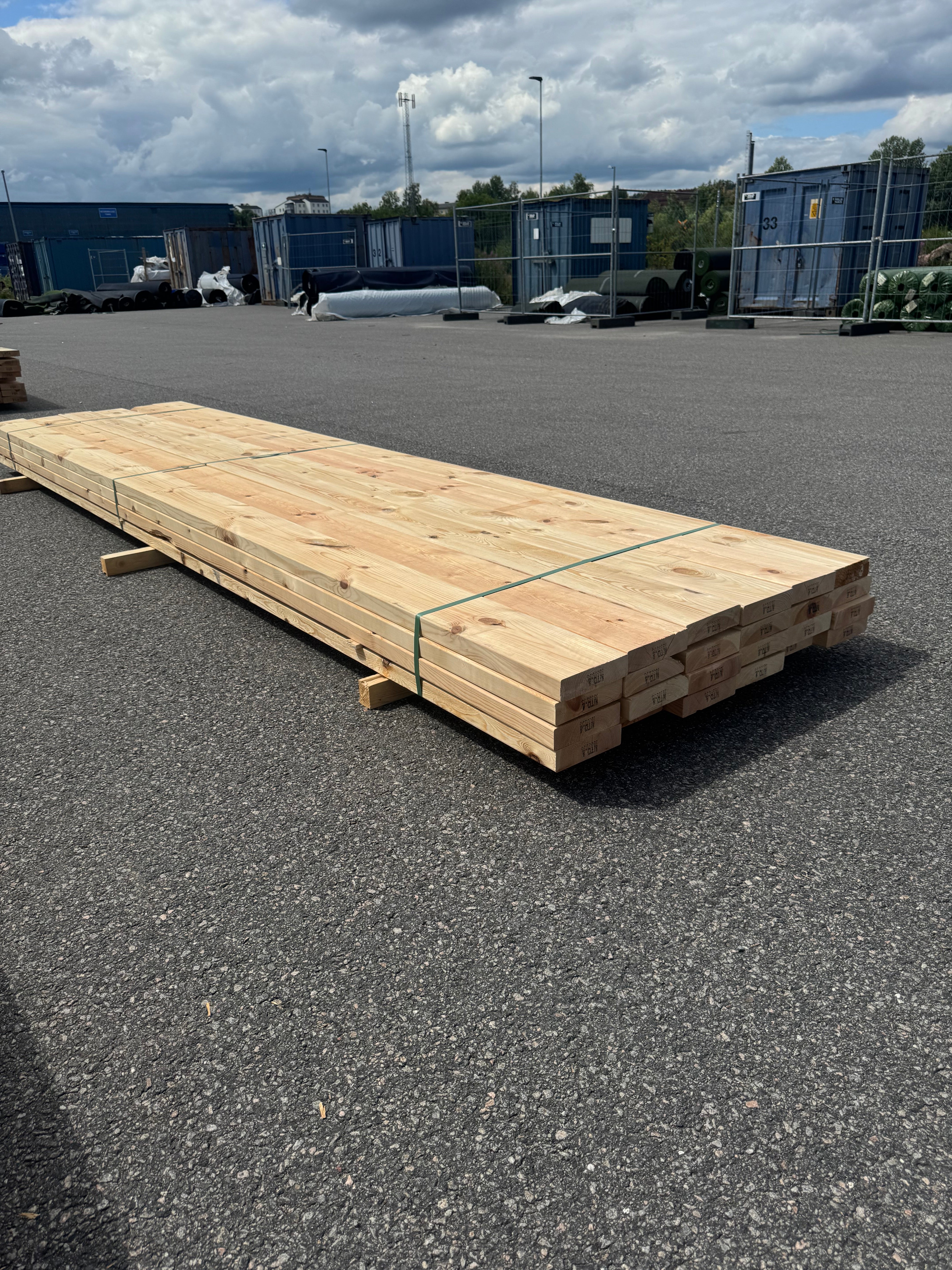 Paket Reglar 45x170 – 24 st (4,20 m, furu)