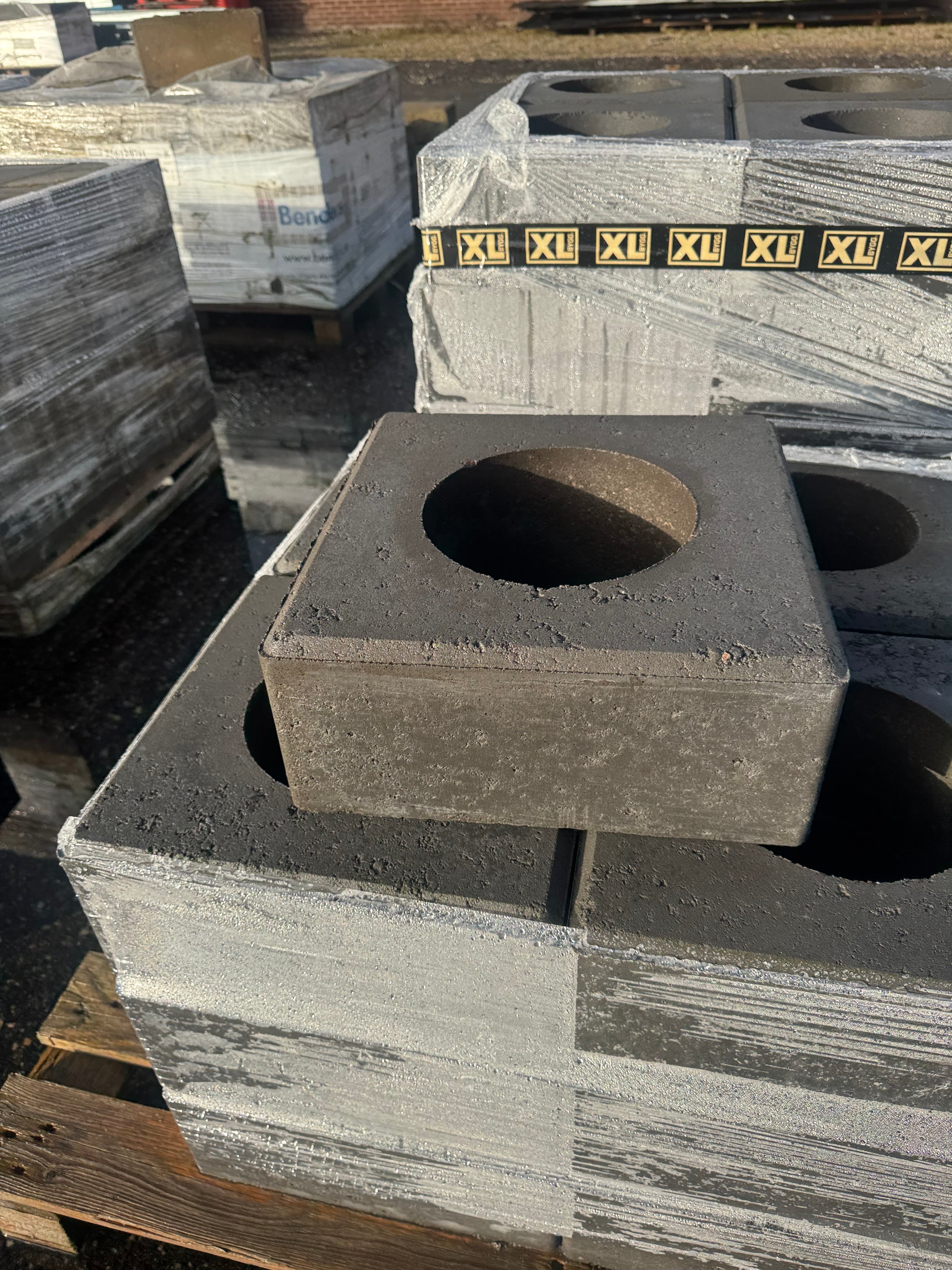 Stolpelement Slät 350x350x150mm – Ø200mm, Grafit