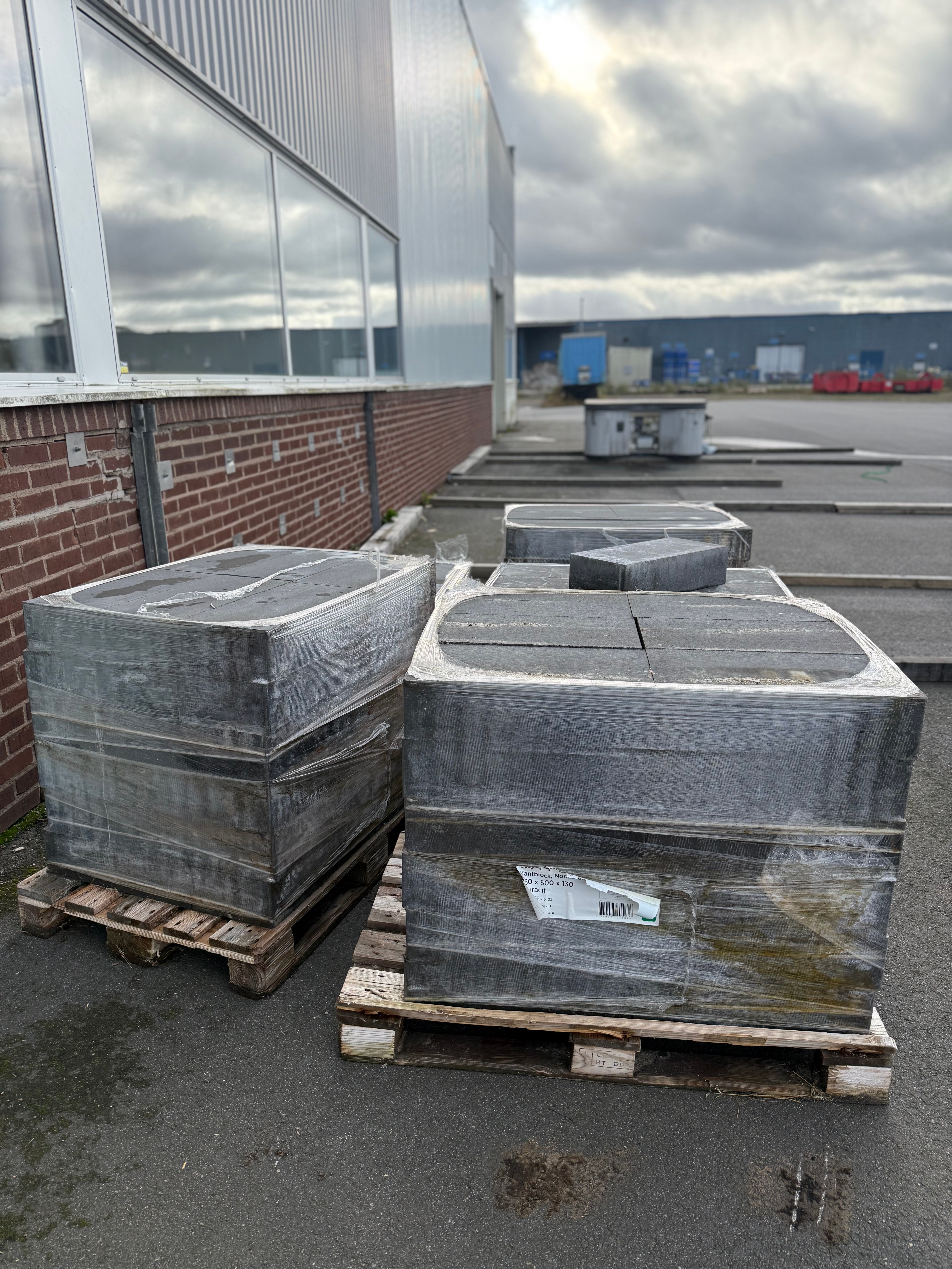 Kantblock 250x500x130mm – Antracit