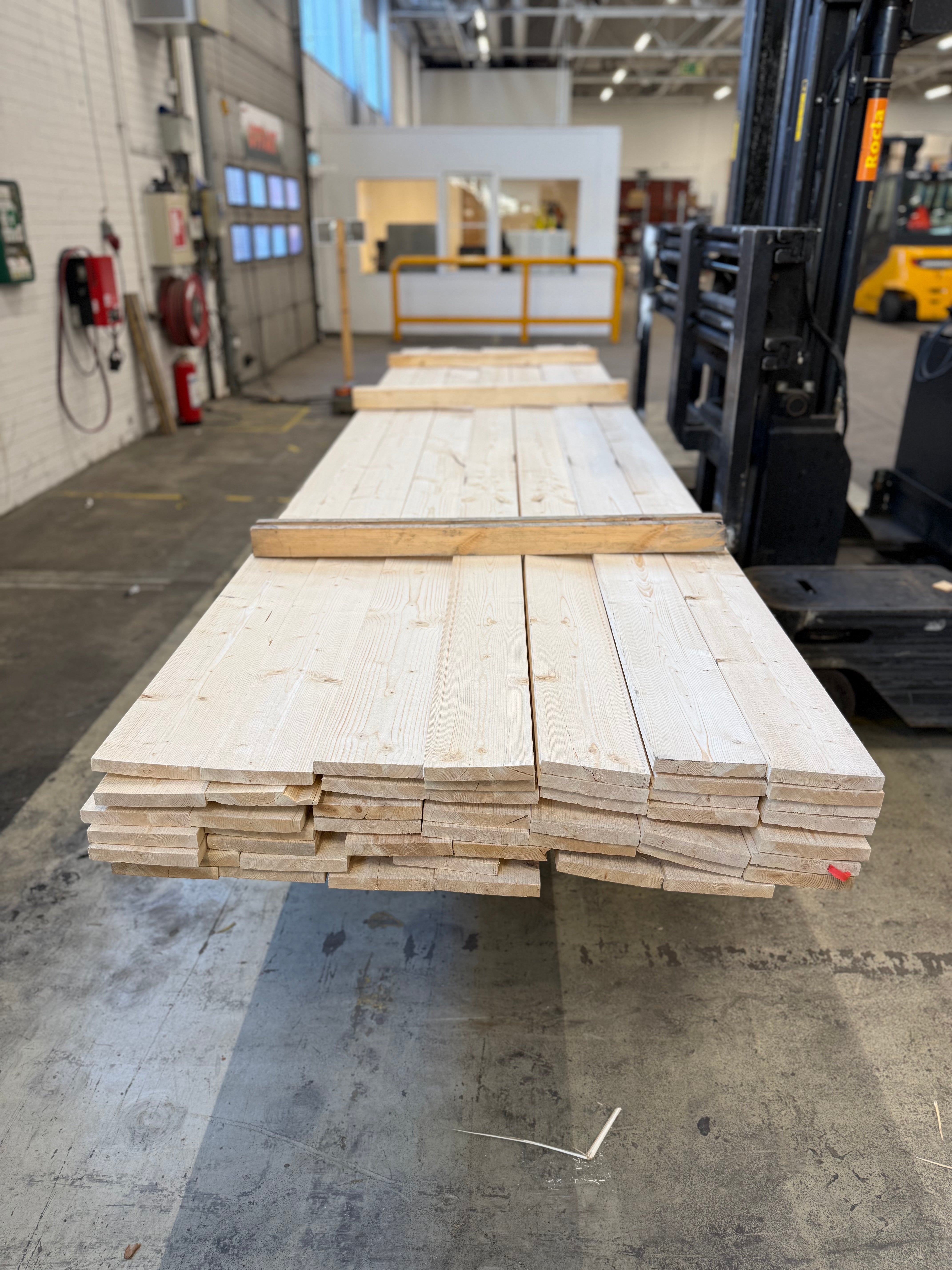 22x145mm 4.20m kan variera i tjocklek och kvalite 48st gran b-sortering