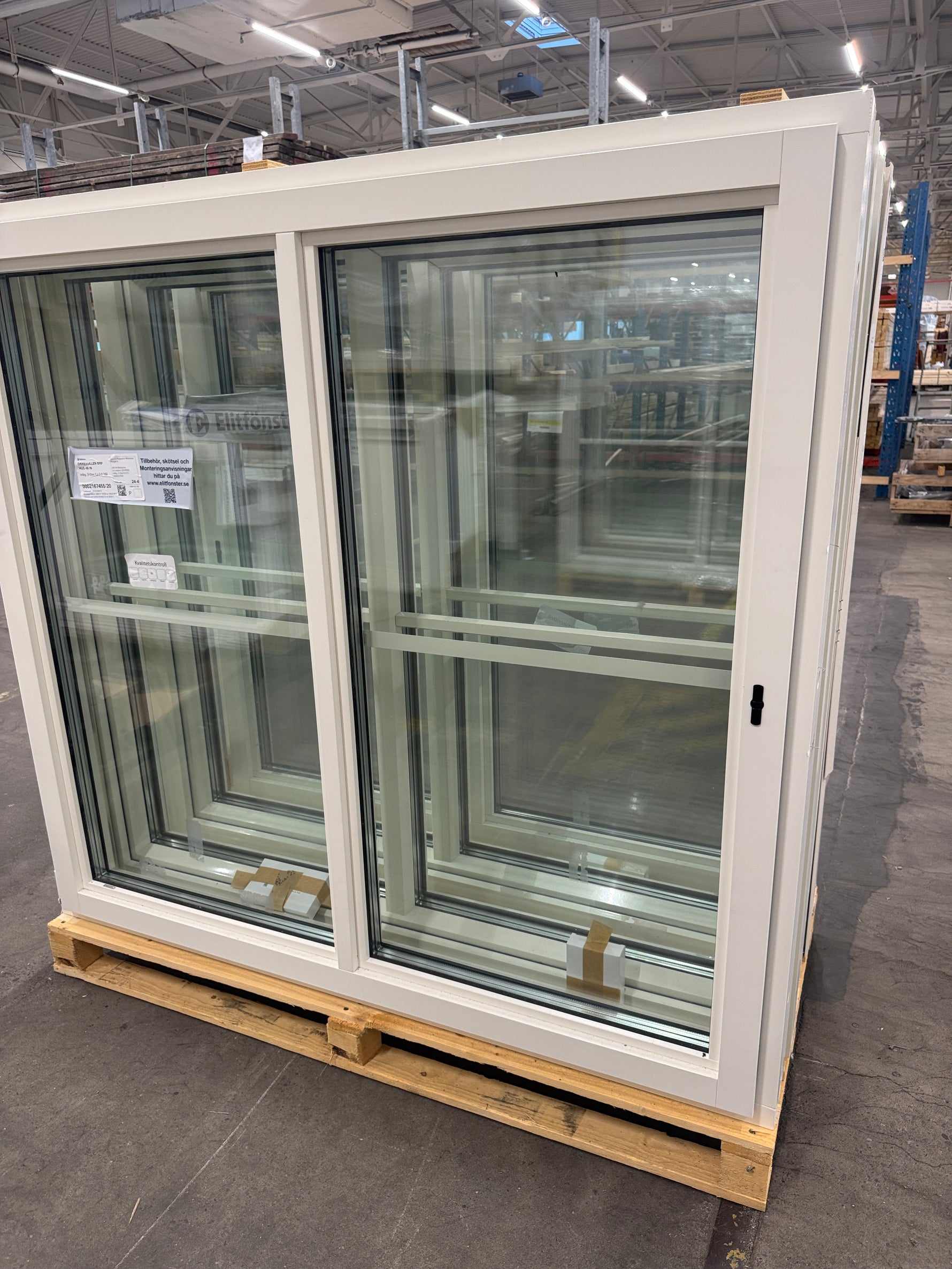 Fönster 158x148 cm – 3-glas, vitt inåtgående