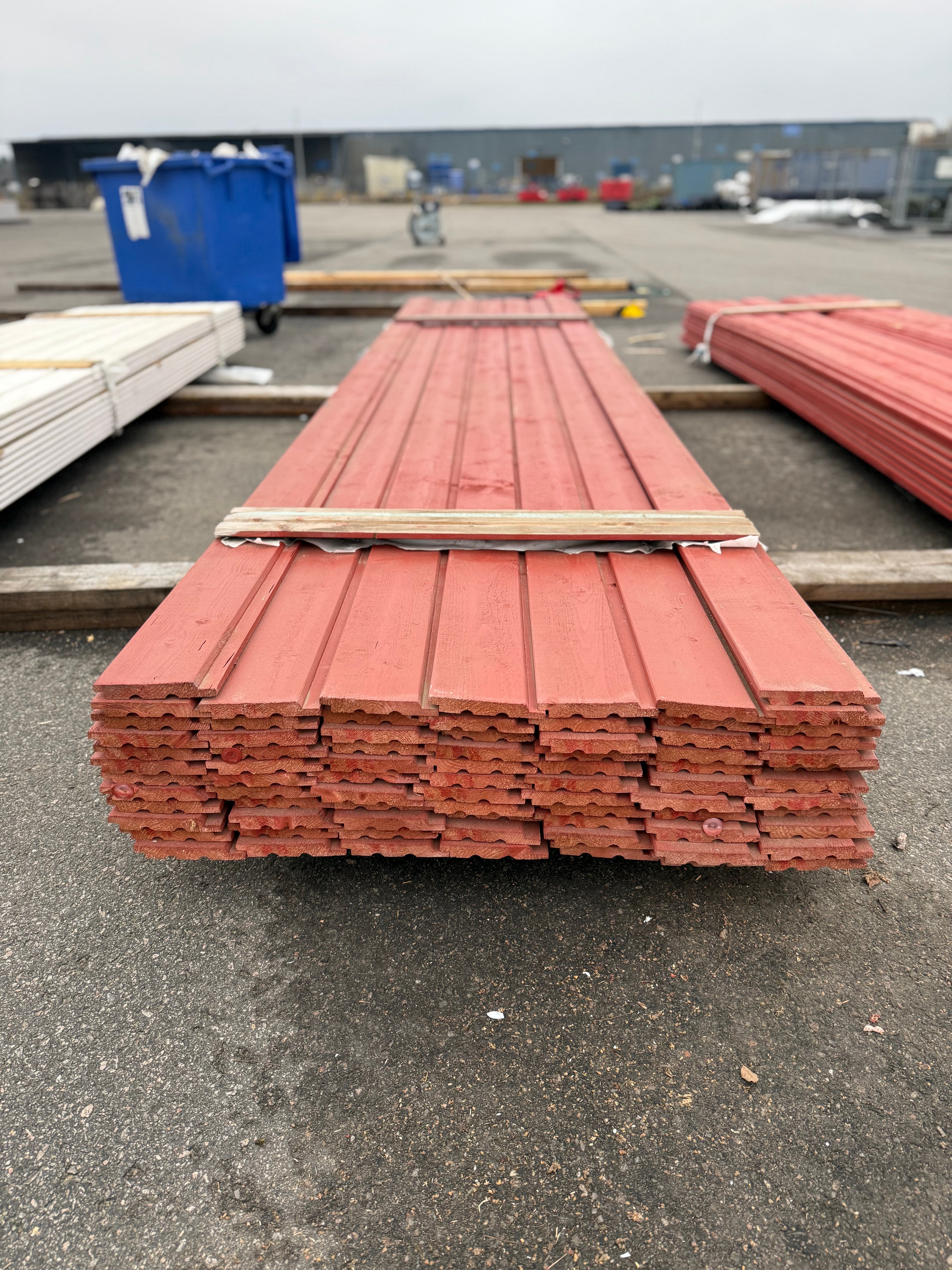 Paket Ytterpanel Falsad Enkelfas 21x147mm – 79 st (4,80 m, Brandröd)