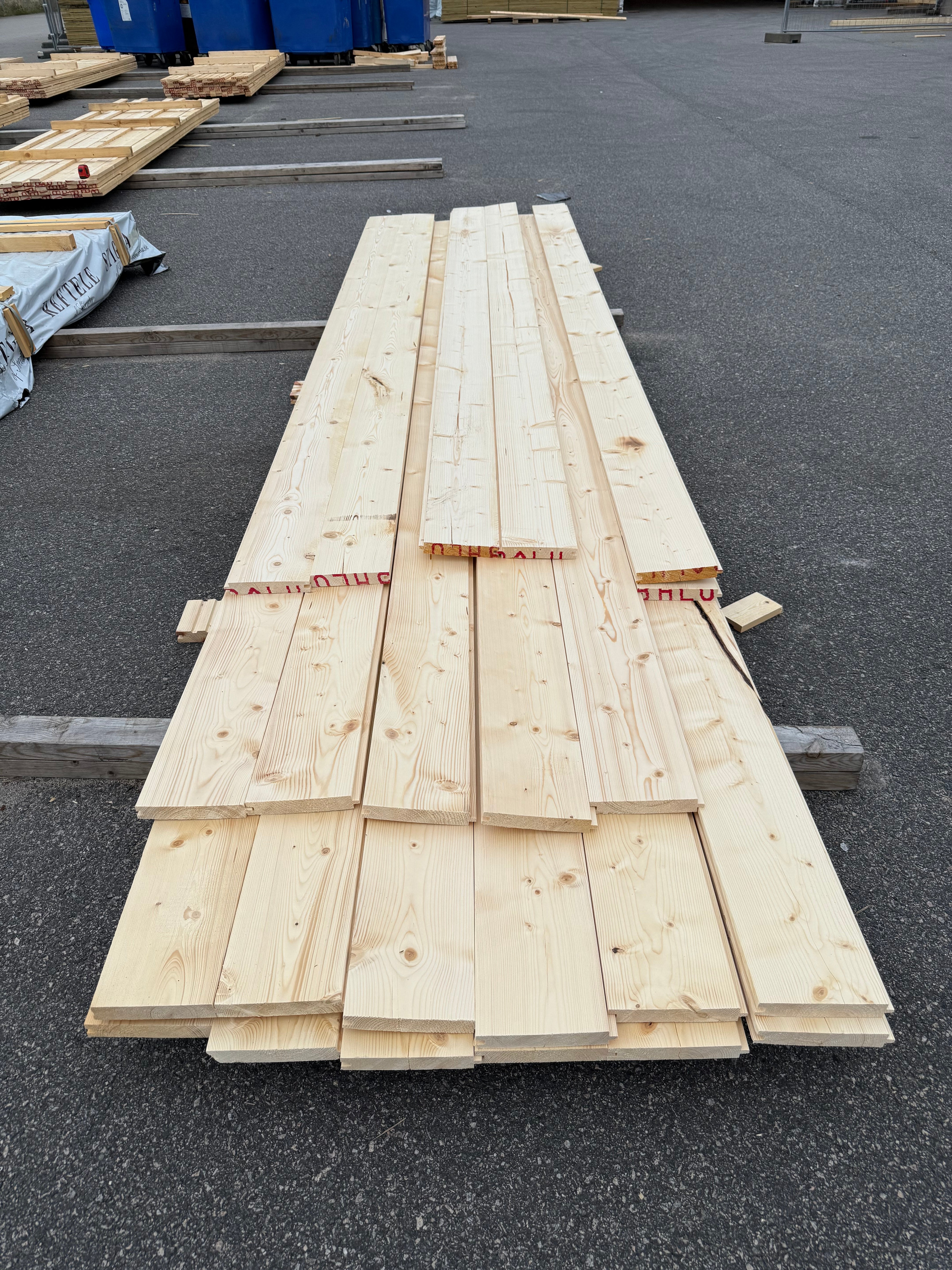 Paket Panel Turbofas utan spår 29x170mm – 23 st (3,30–4,20 m, gran, utskott)