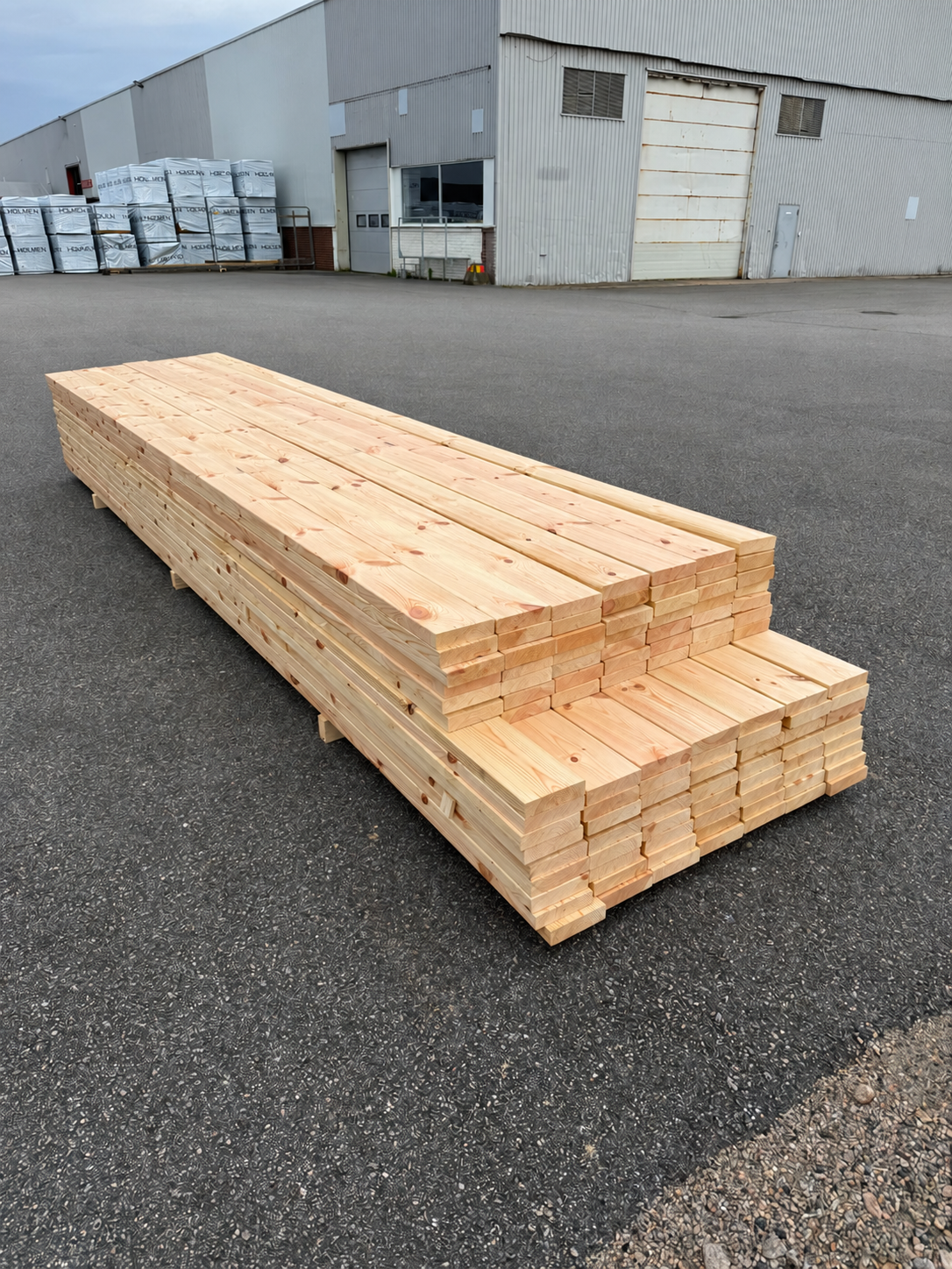 Paket Hyvlade Furu Brädor 36x148mm 4,50–4,80m – 105st (Andra sortering)