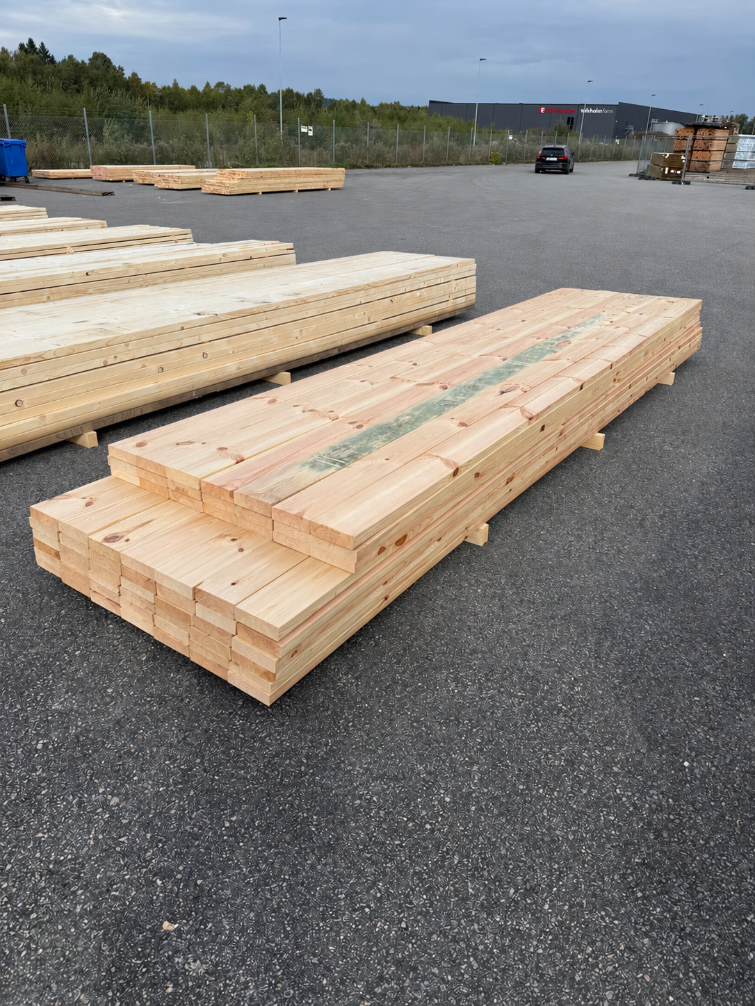 Paket Hyvlade Furu Brädor 36x148mm 4,20–4,50m – 63st (Andra sortering)