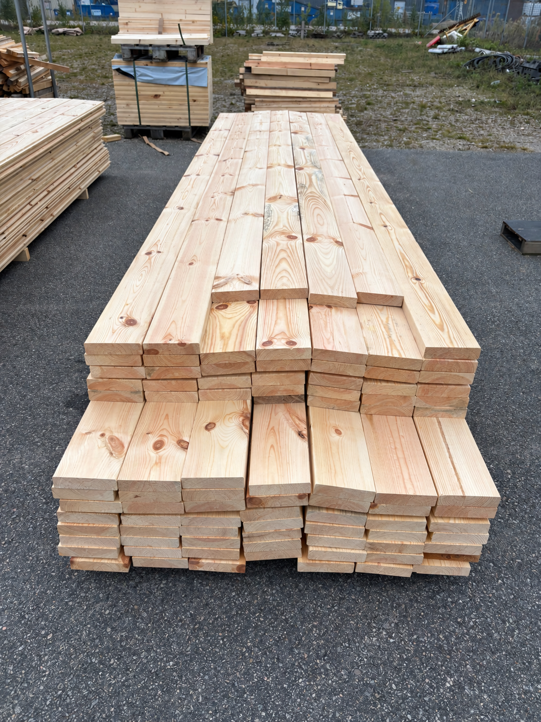 Paket Hyvlade Furu Reglar 36x148mm 3,60–4,20m – 91st (Andra sortering)