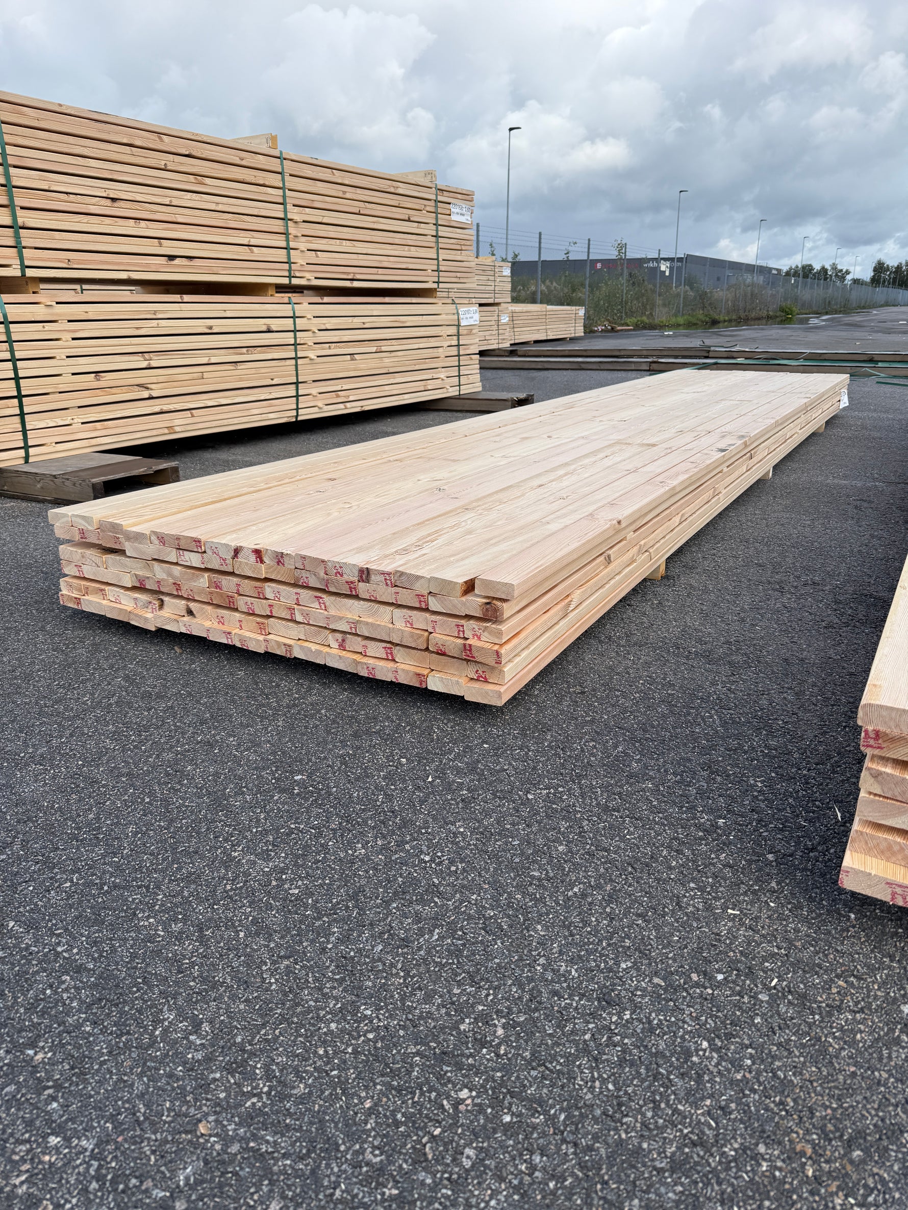 Parti Glespanel 28x70 mm – 4,80 m Furu 90 st