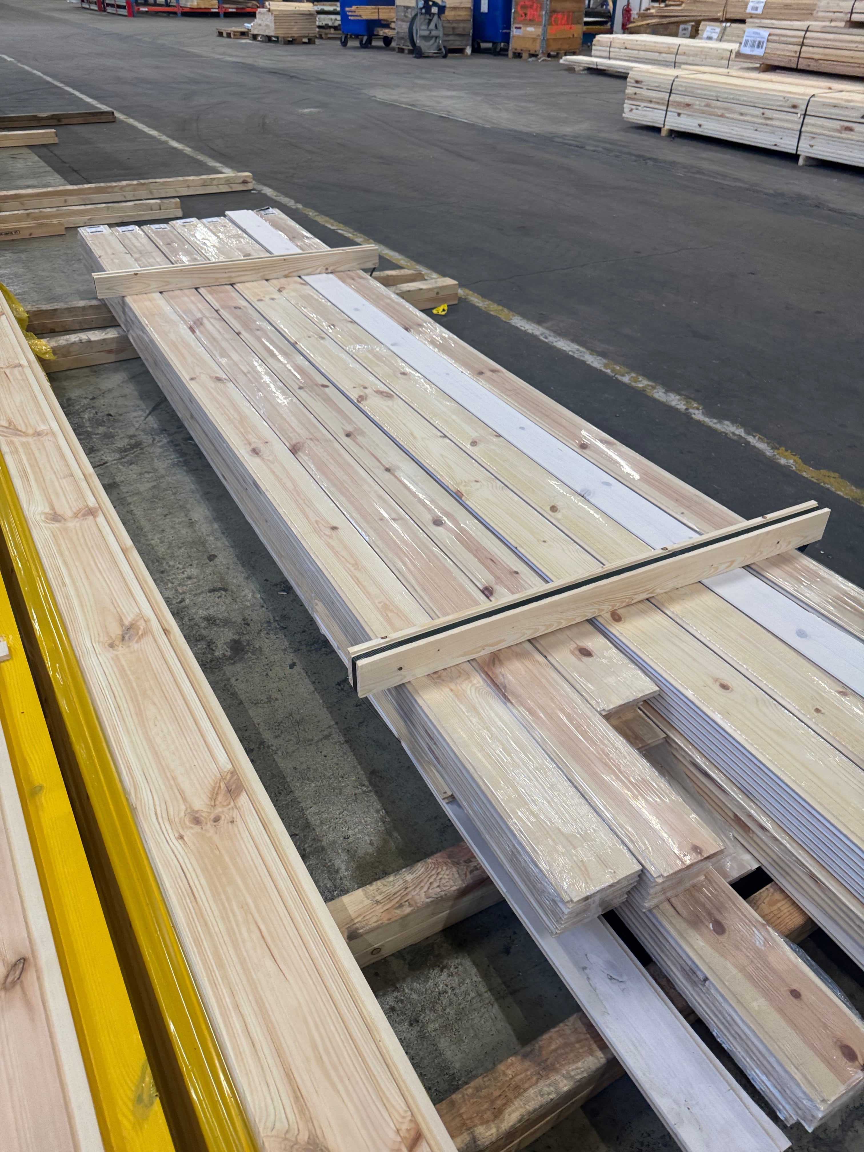 Paket Innerpanel Spårpanel 13x120mm – Skadat (Vitlaserad Ekonomi)
