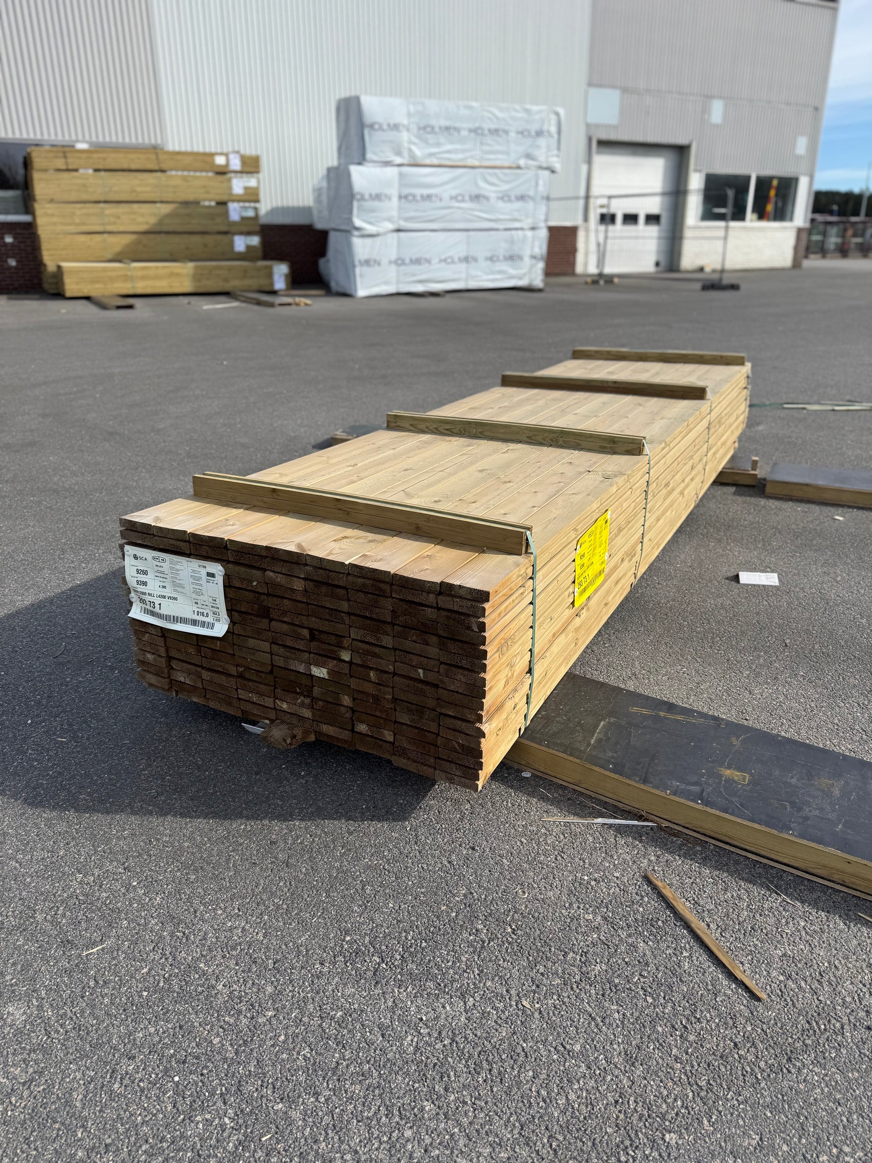 Paket Tryckimpregnerad Rillad Trall 28x120mm, 144st 4,20m (Väderbitet)