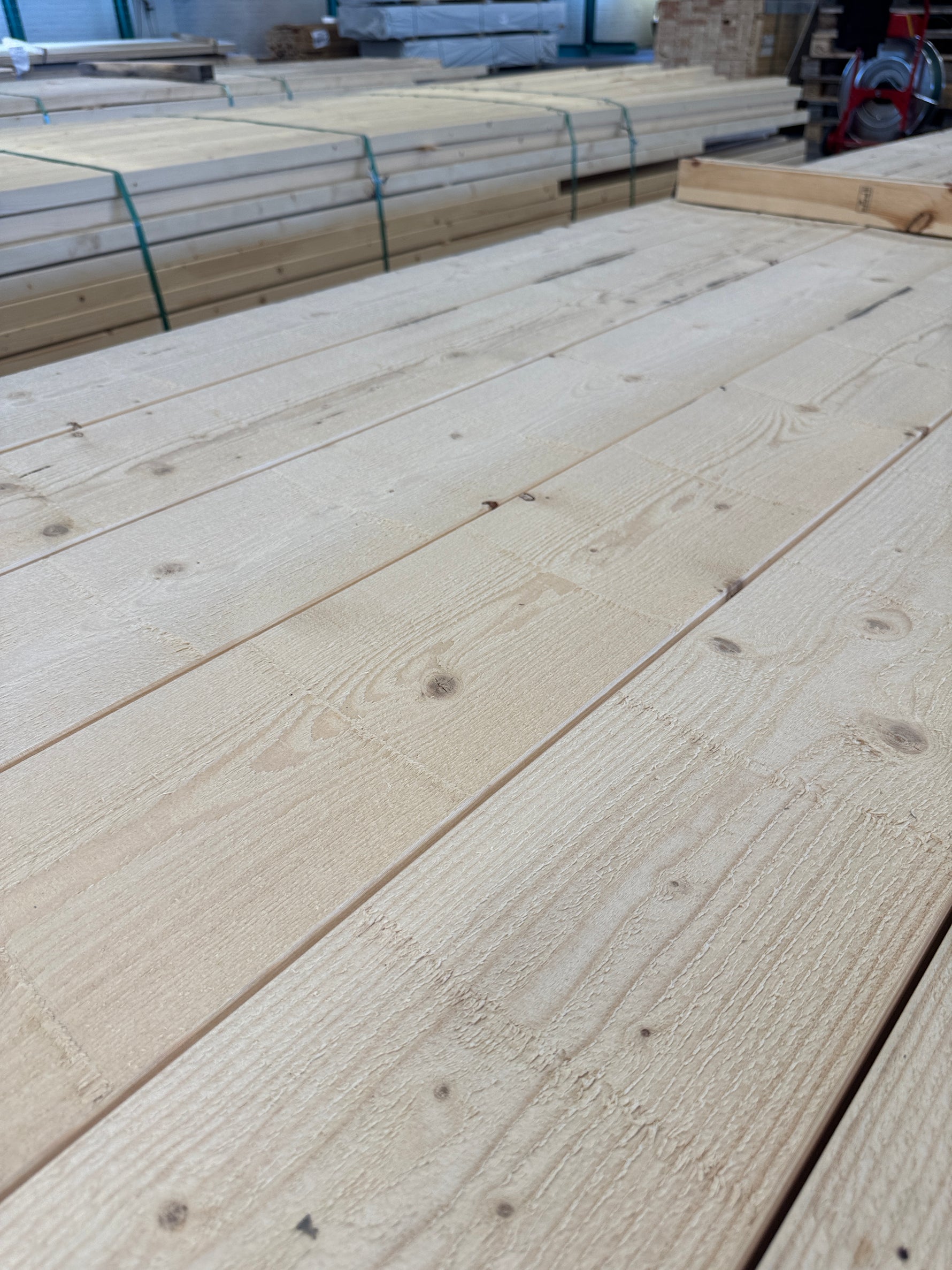 Paket Finsågad Panel 22x165mm 4,80m – 150 st Revor